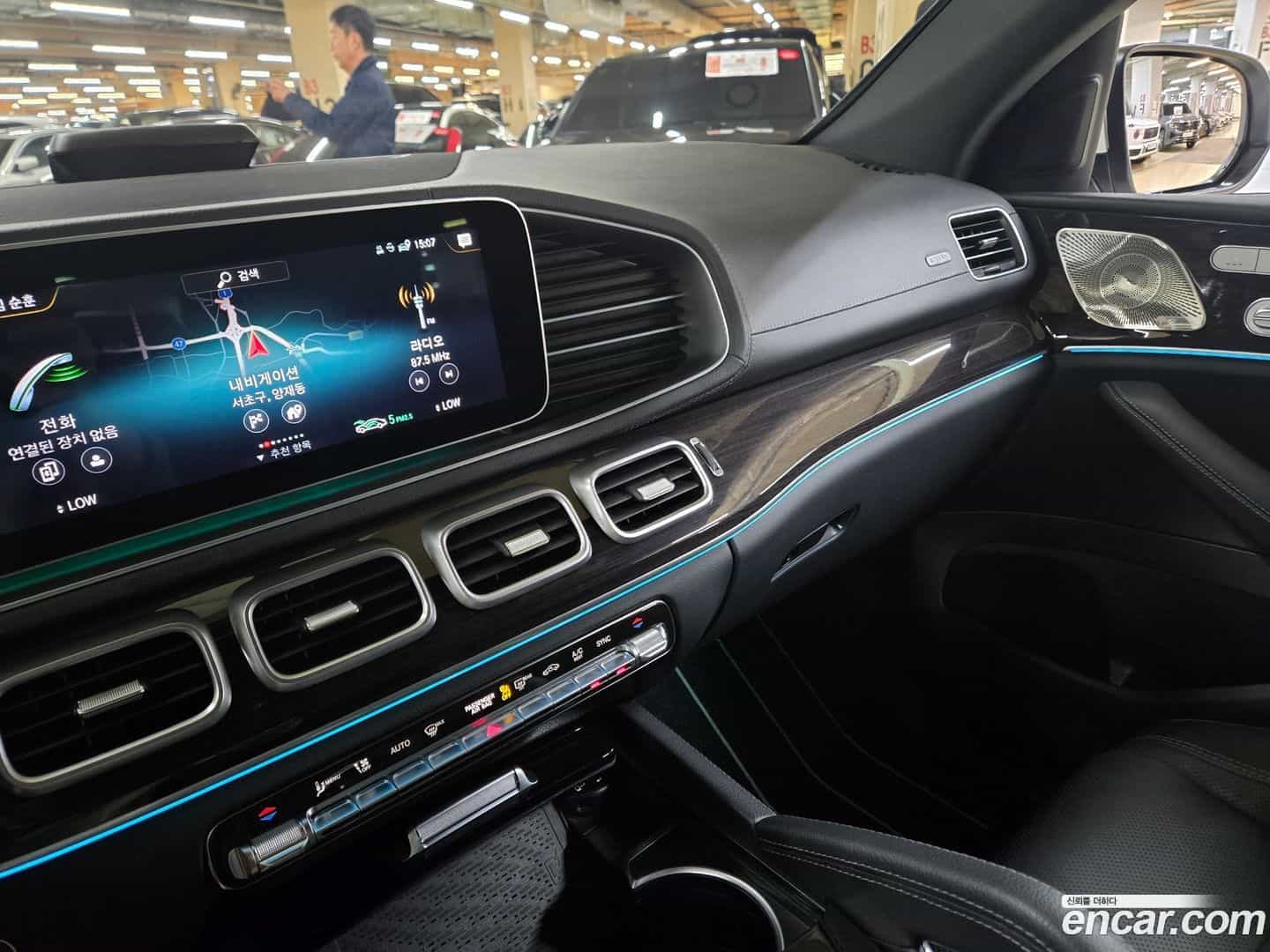 GLE-Class Mercedes-Benz 2022.11-OPTION-021