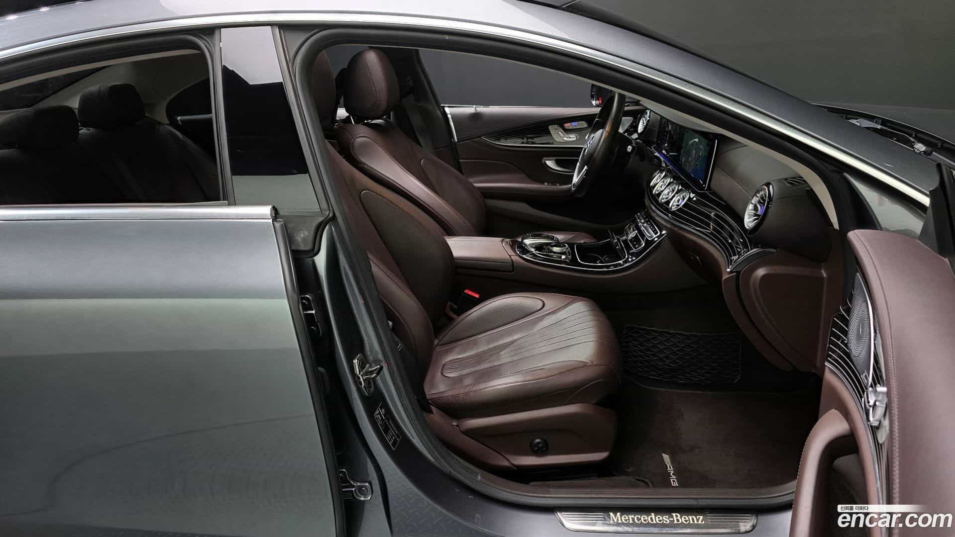 CLS-Class Mercedes-Benz 2019.8-OPTION-015
