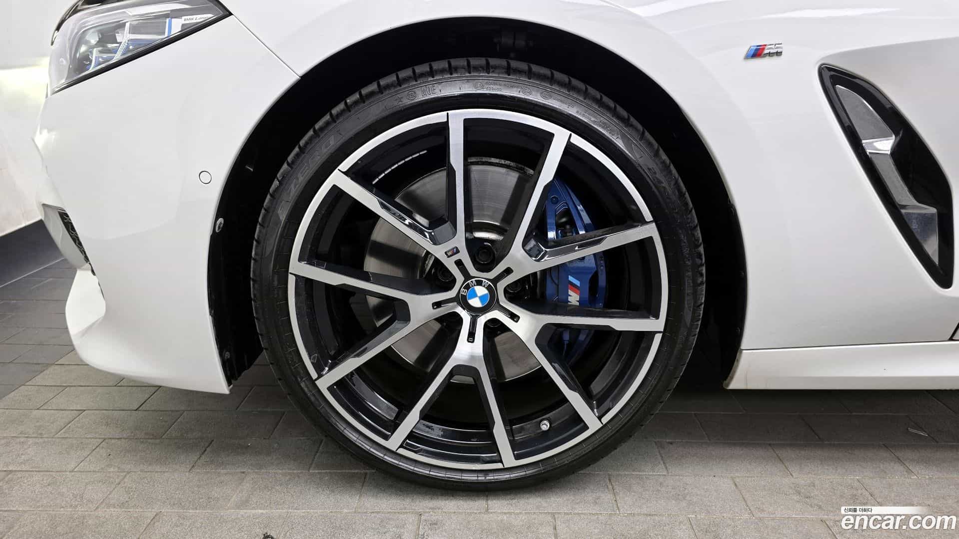 8-Series BMW 2021.1-OUTER-005