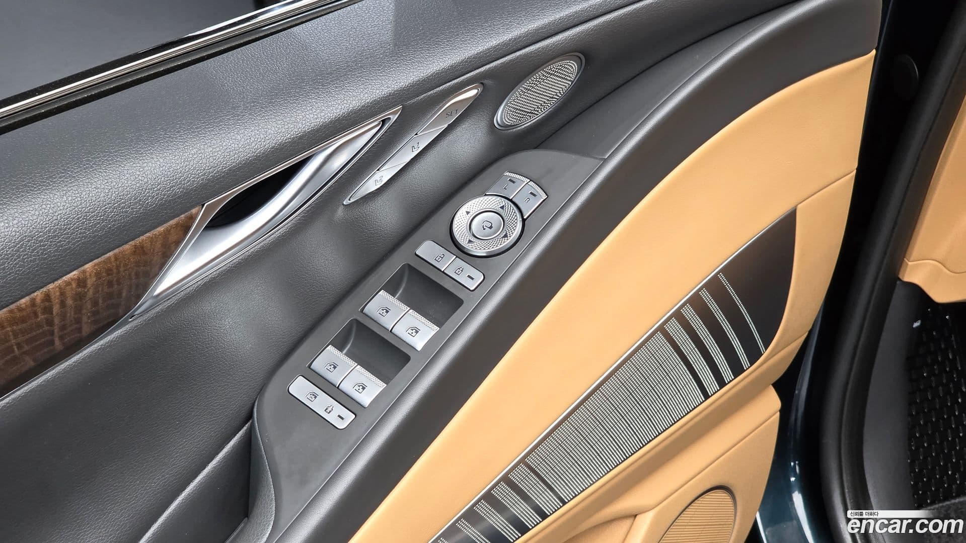 Main__Slider__Photo:G80 Genesis 2023.3-15