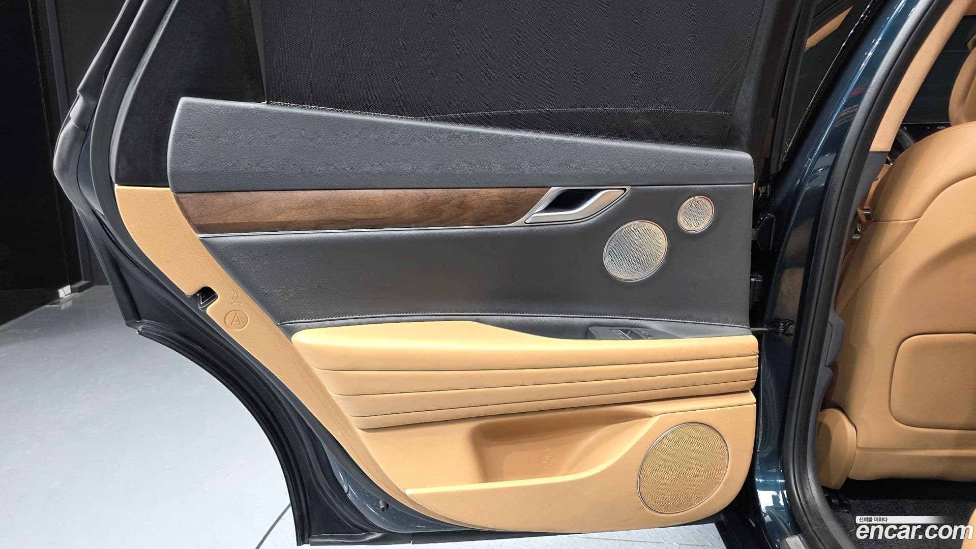 Main__Slider__Photo:G80 Genesis 2023.3-24