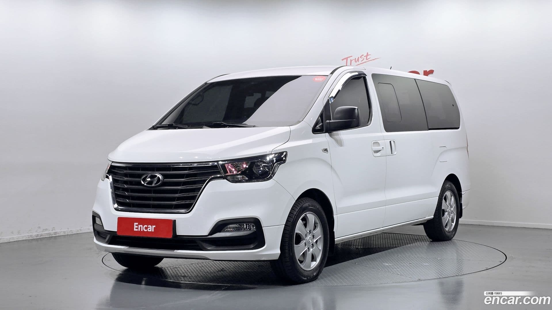Main__Slider__Photo:Starex Hyundai 2018.0-0