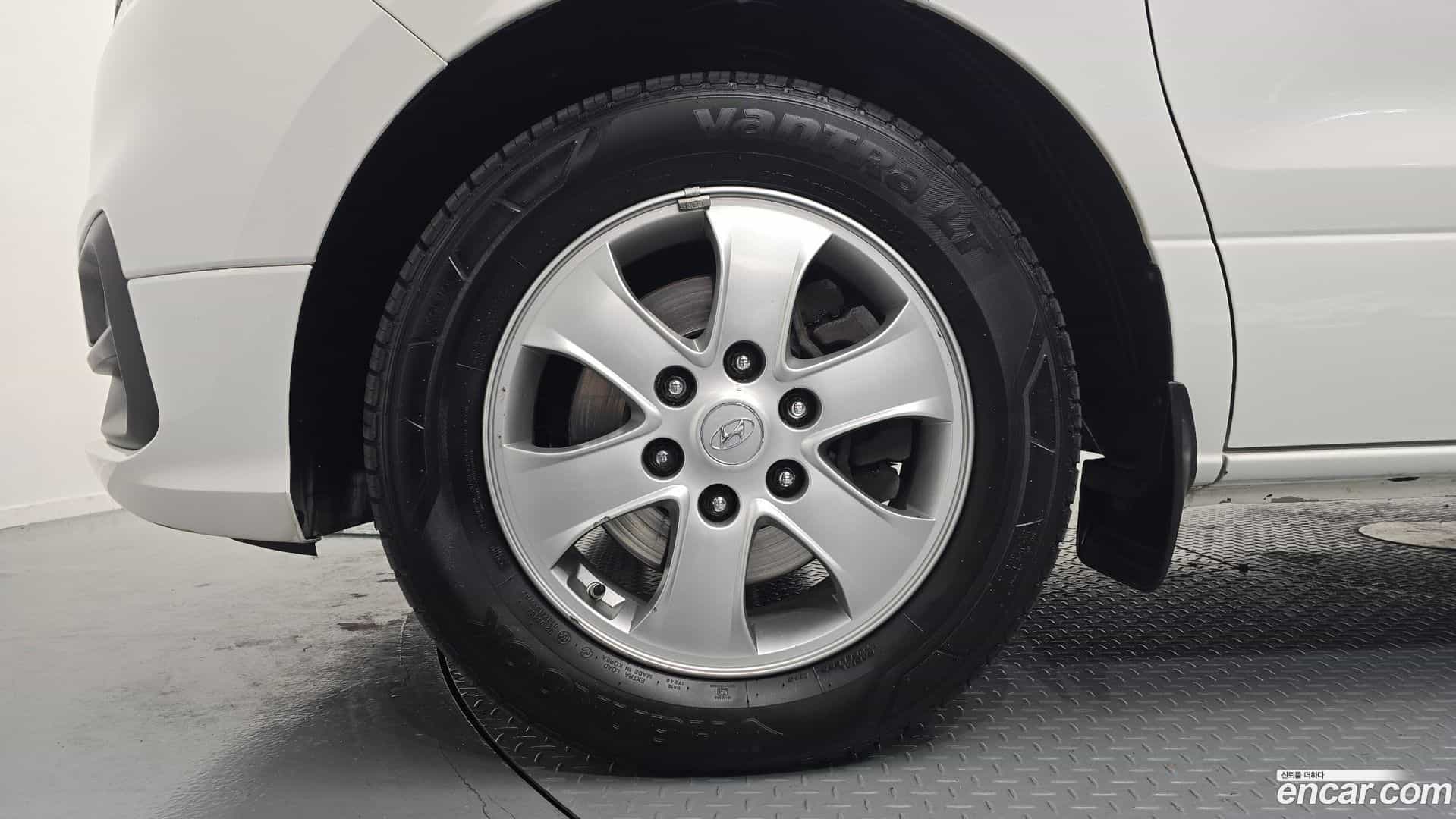 Starex Hyundai 2018.0-OUTER-005