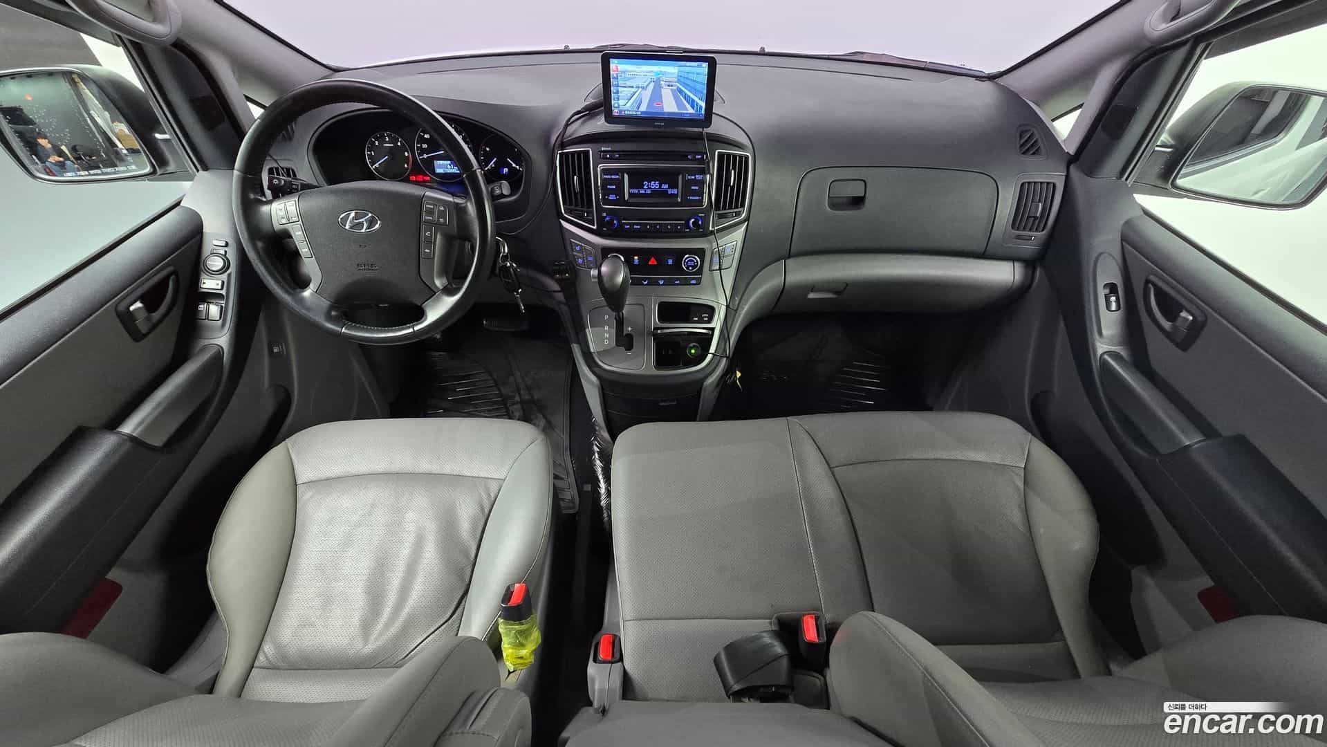 Starex Hyundai 2018.0-INNER-007