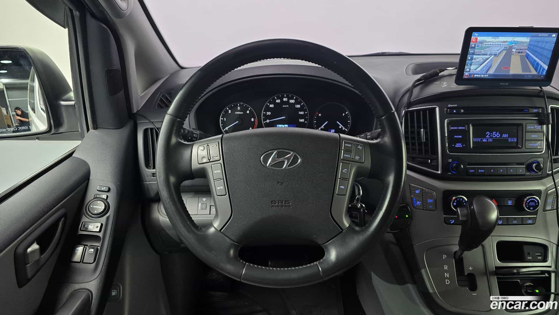 Starex Hyundai 2018.0-OPTION-017