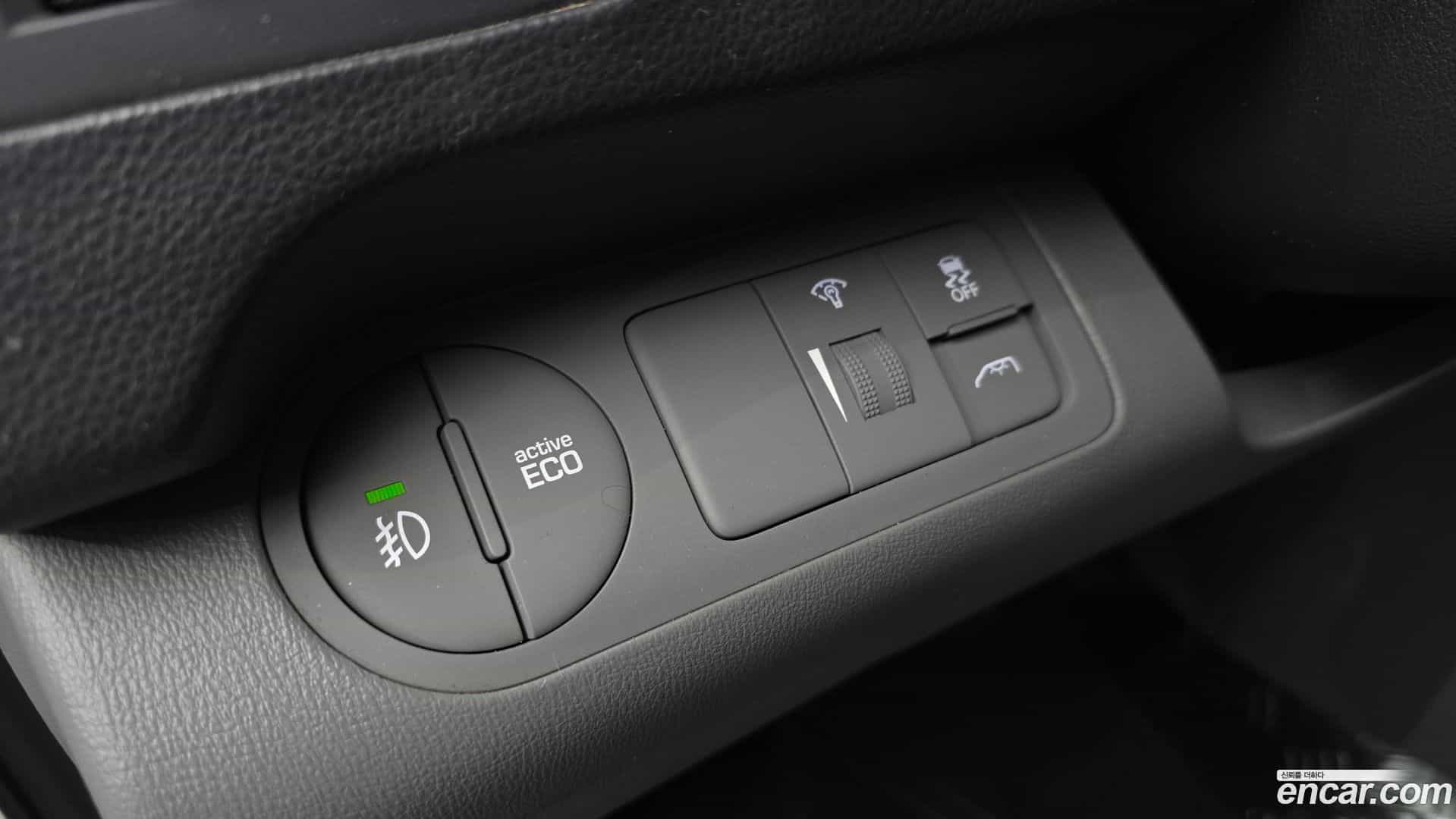 Starex Hyundai 2018.0-OPTION-018