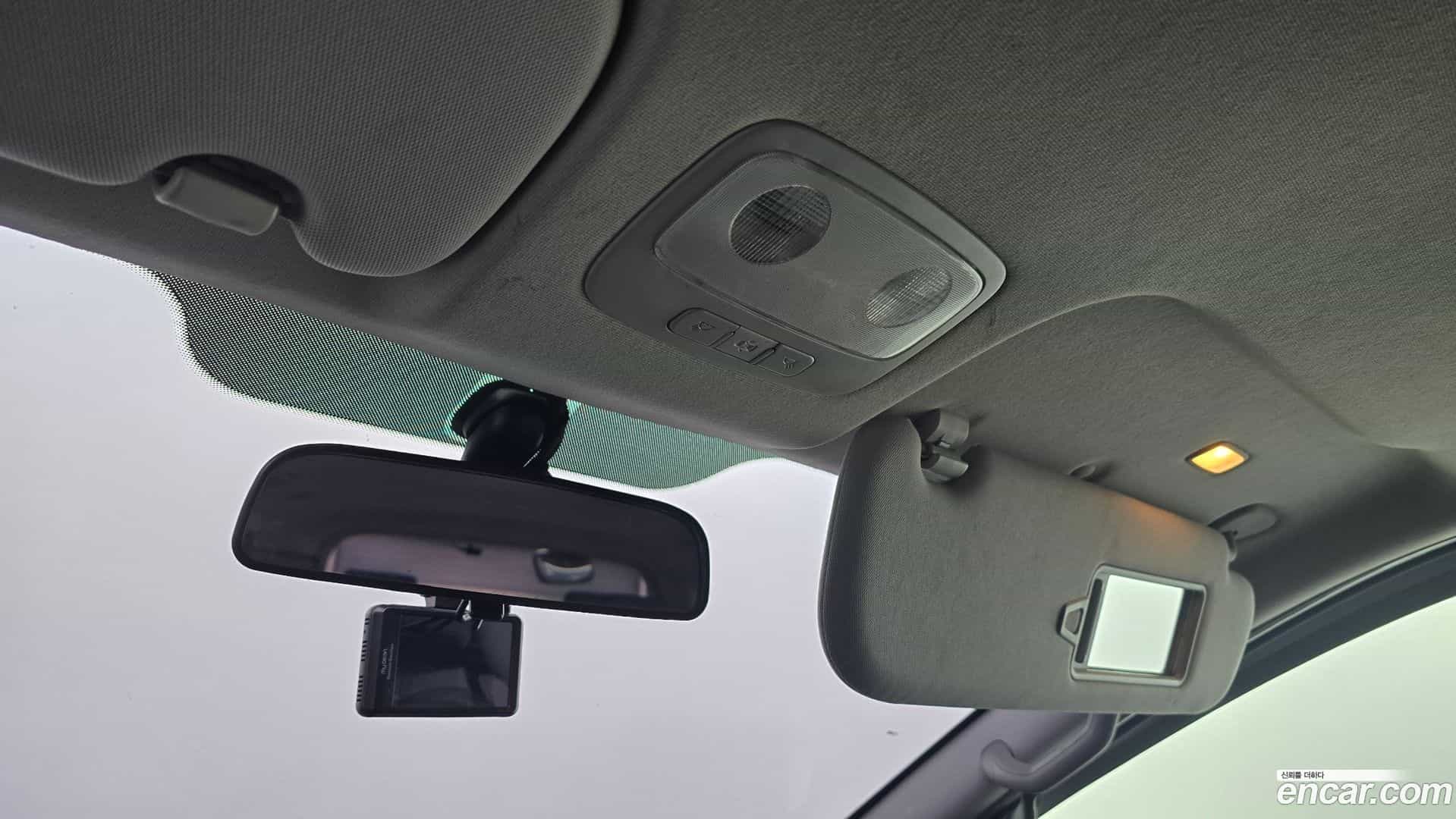 Starex Hyundai 2018.0-OPTION-024