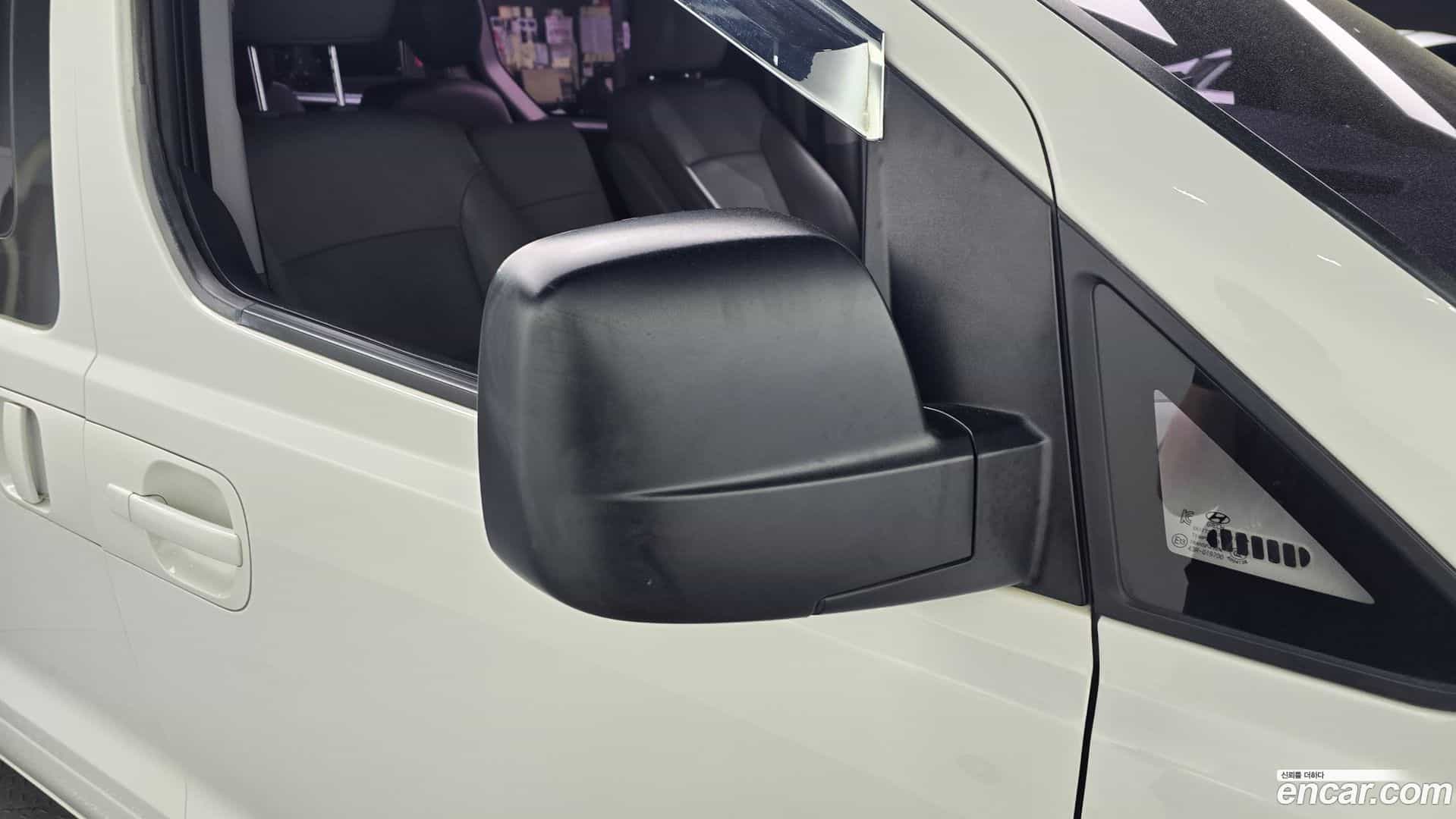 Starex Hyundai 2018.0-OPTION-044