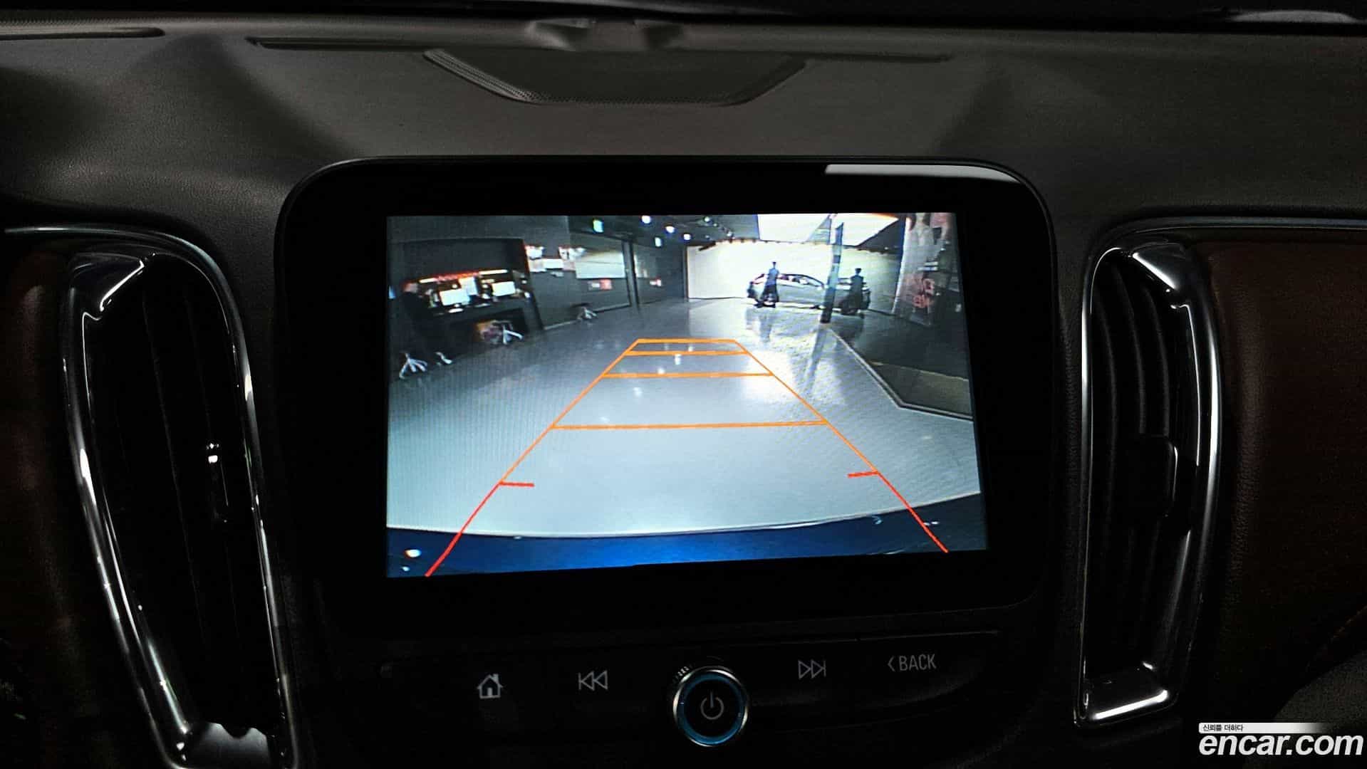 Malibu Chevrolet 2017.4-OPTION-018
