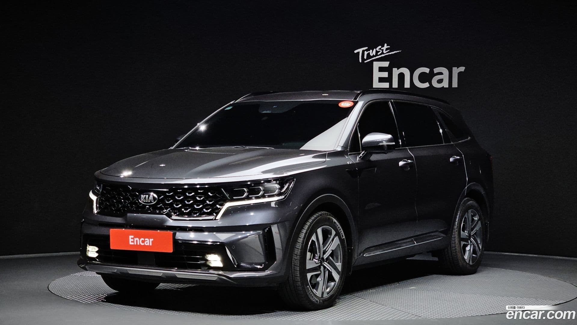 Main__Slider__Photo:Sorento Kia 2020.8-0