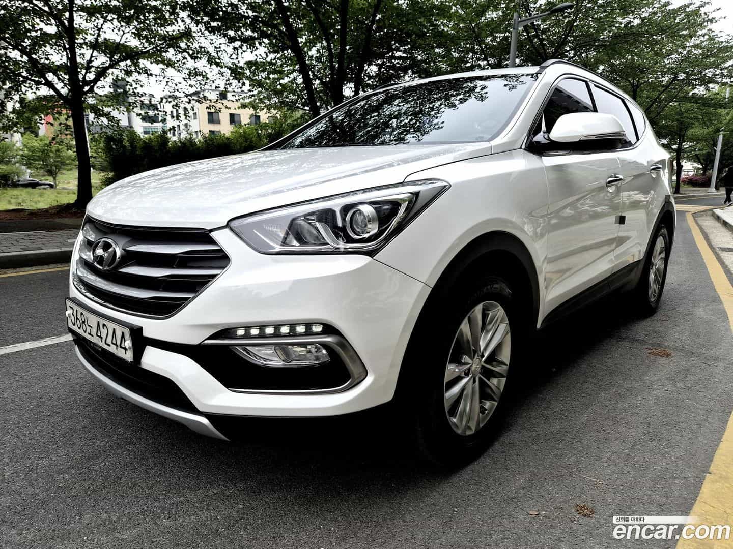 Santafe Hyundai 2016.4-OUTER-001