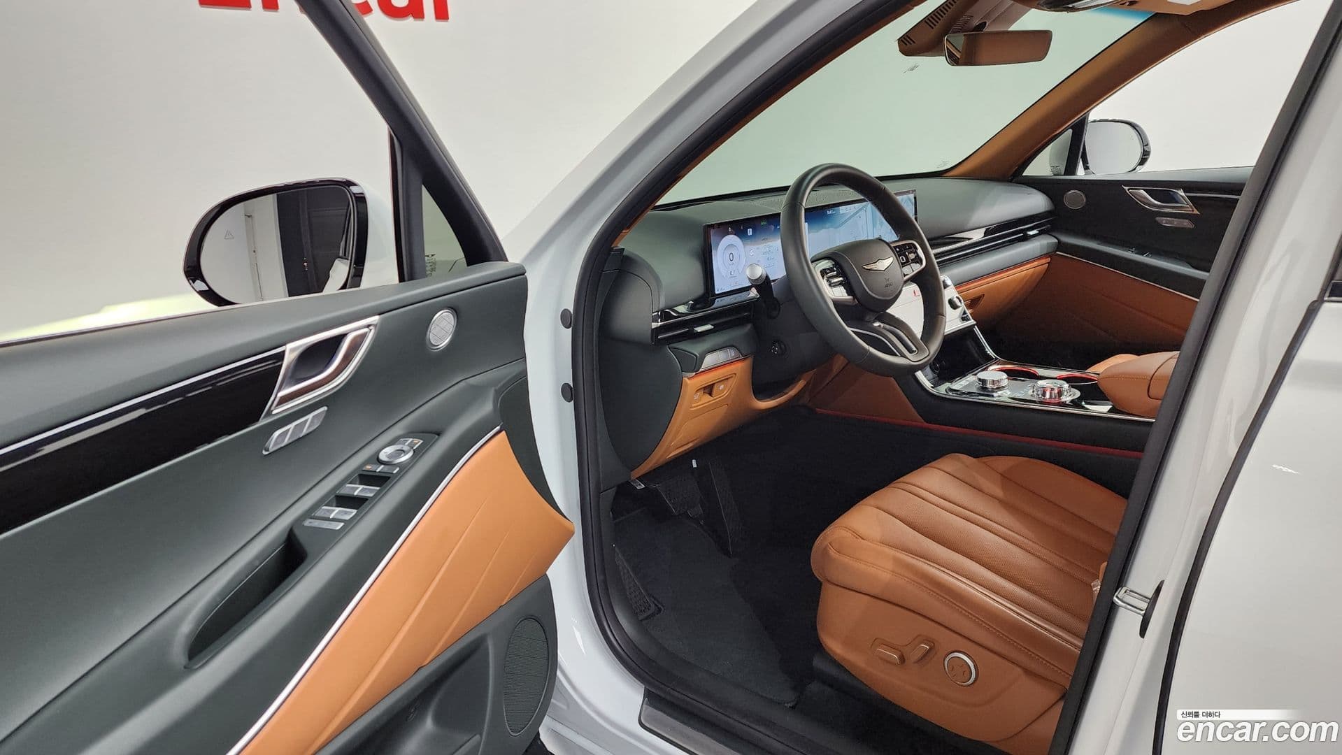Main__Slider__Photo:GV80 Genesis 2024.2-9