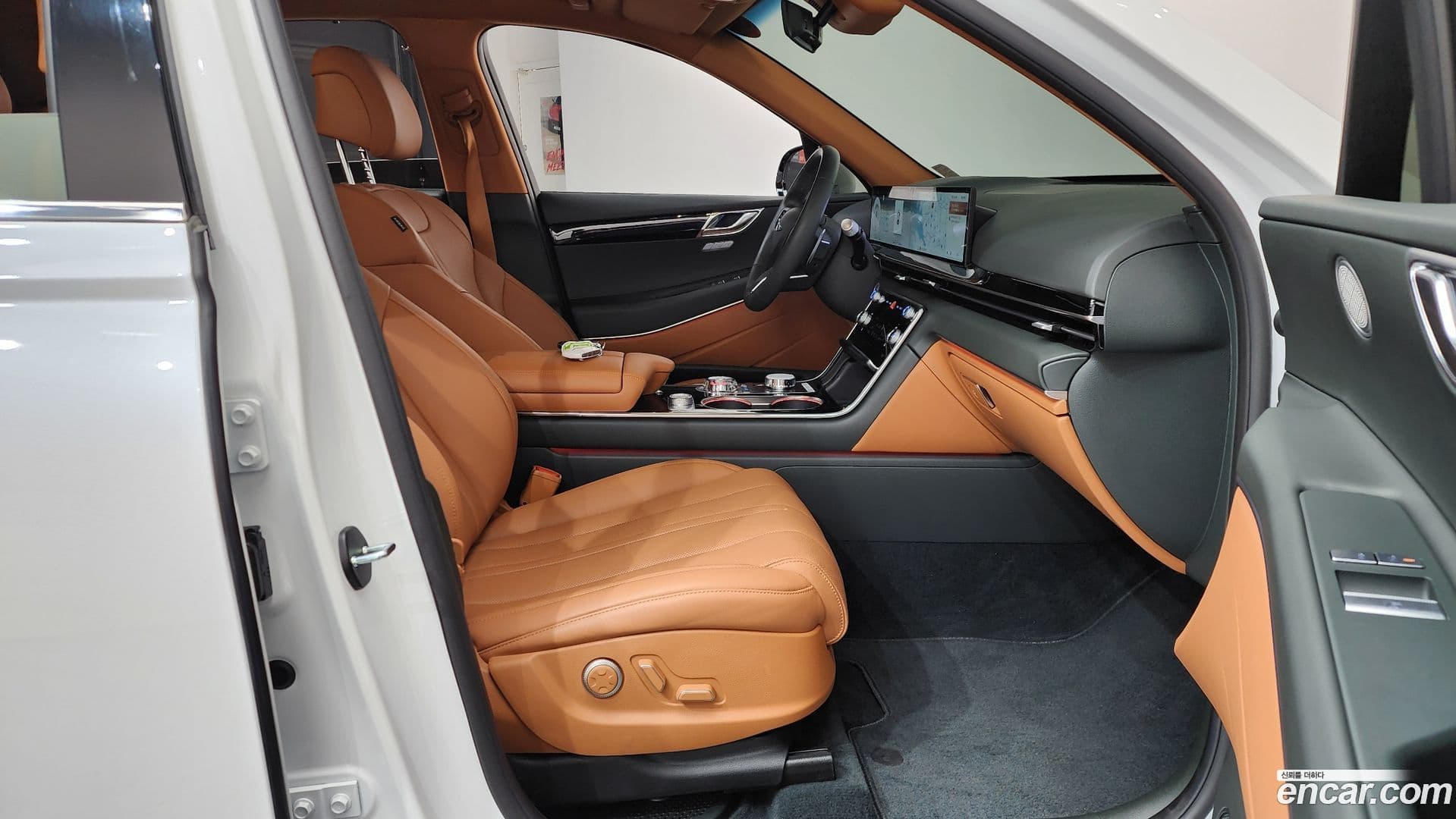 Main__Slider__Photo:GV80 Genesis 2024.2-25