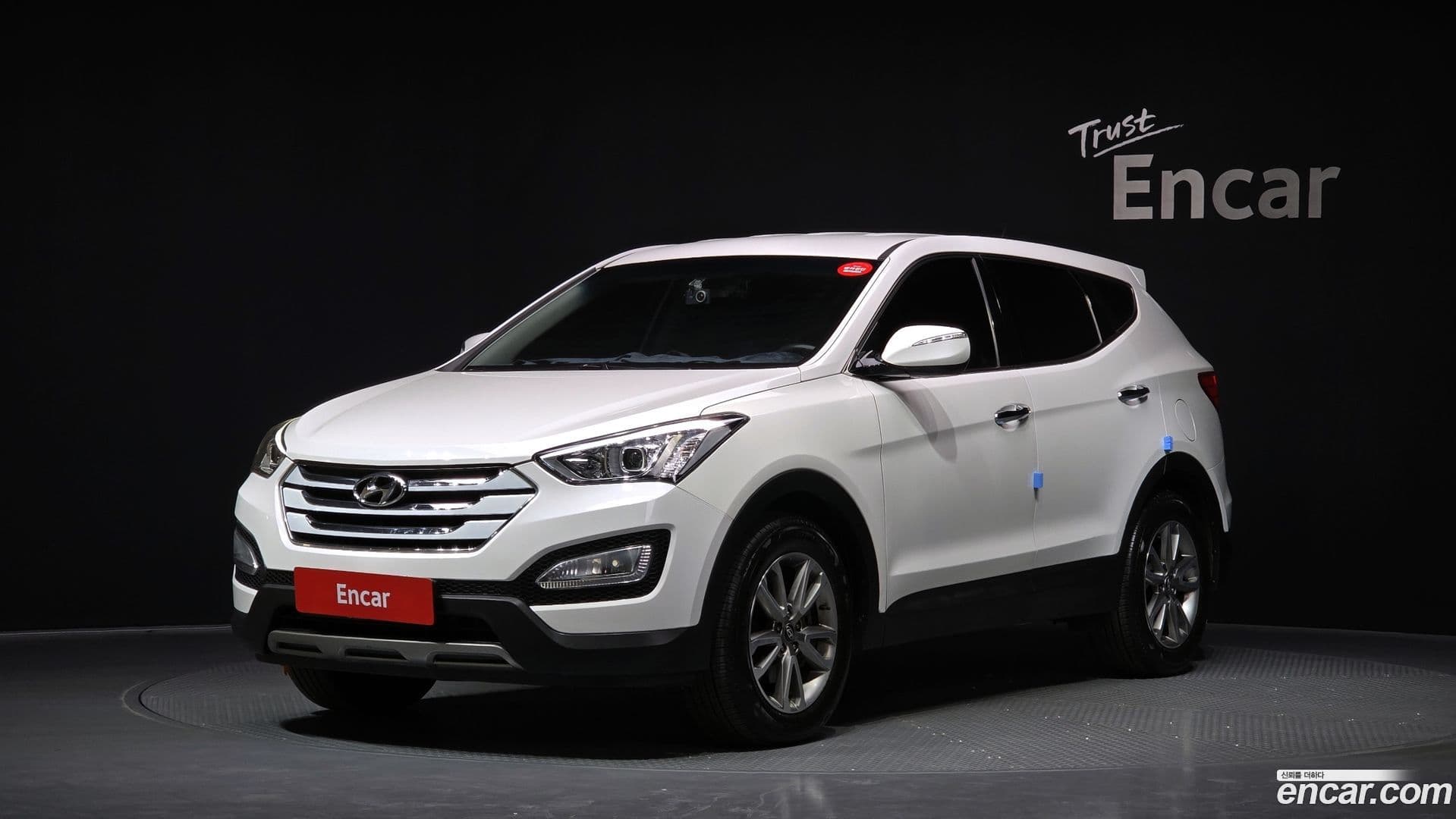 Main__Slider__Photo:Santafe Hyundai 2014.0-0
