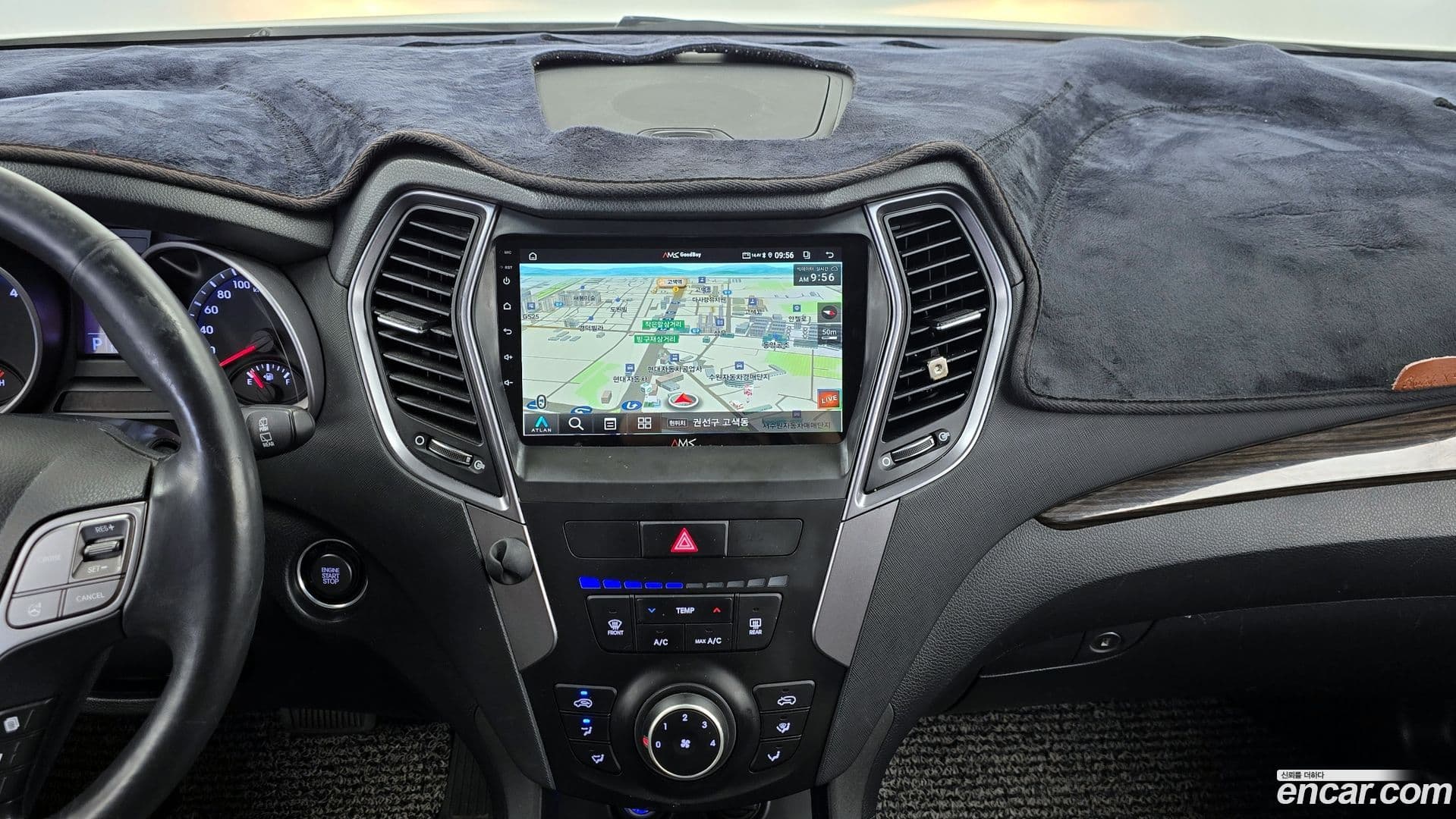 Main__Slider__Photo:Santafe Hyundai 2014.0-11