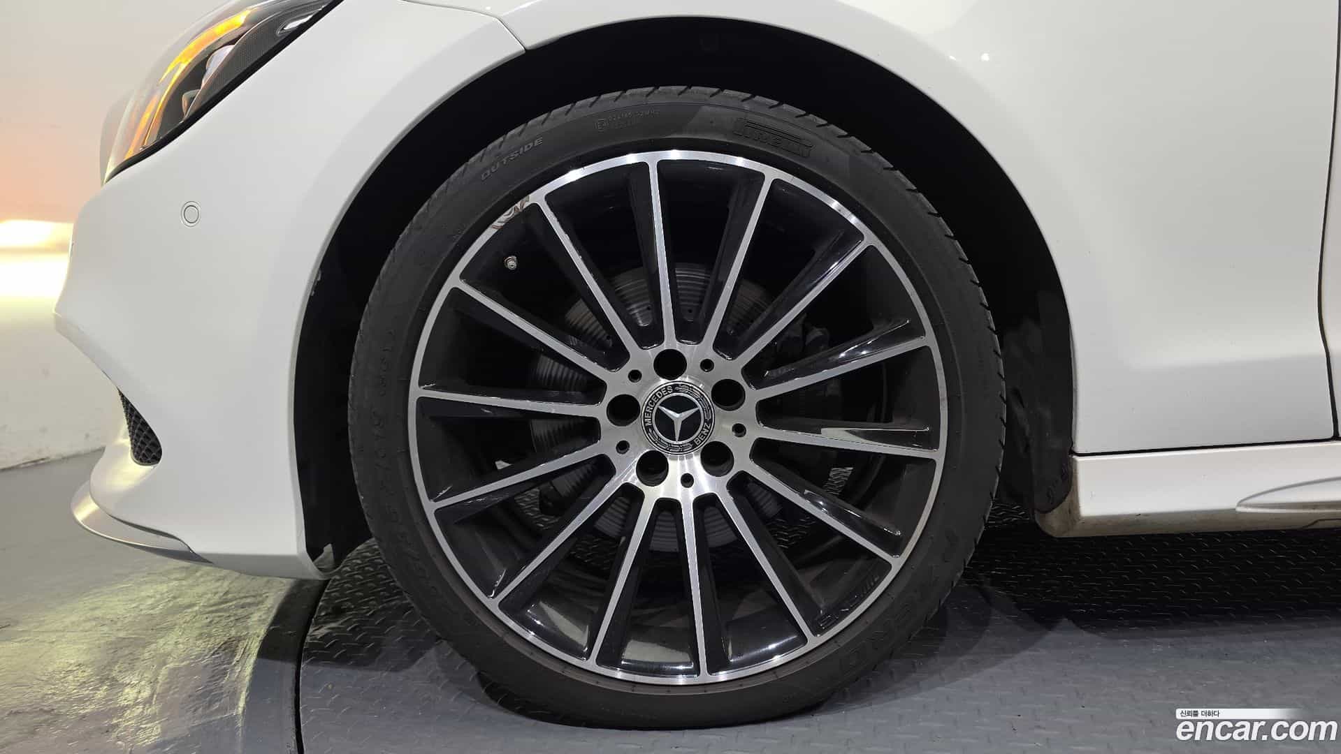 CLS-Class Mercedes-Benz 2017.5-OUTER-005