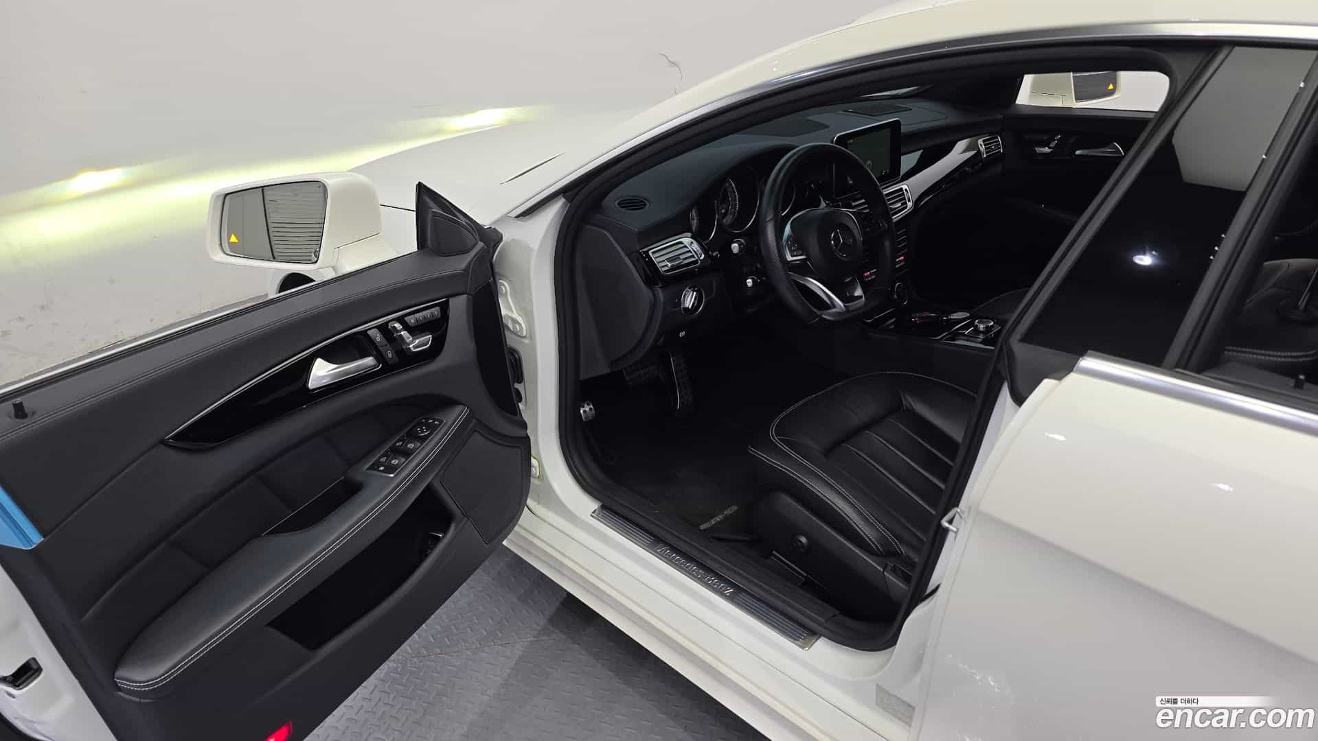 CLS-Class Mercedes-Benz 2017.5-INNER-010
