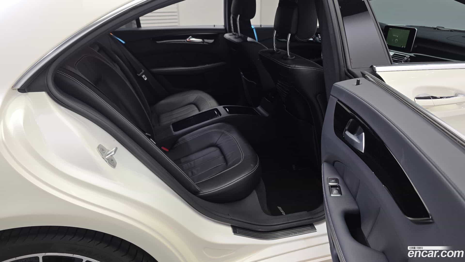 CLS-Class Mercedes-Benz 2017.5-OPTION-015