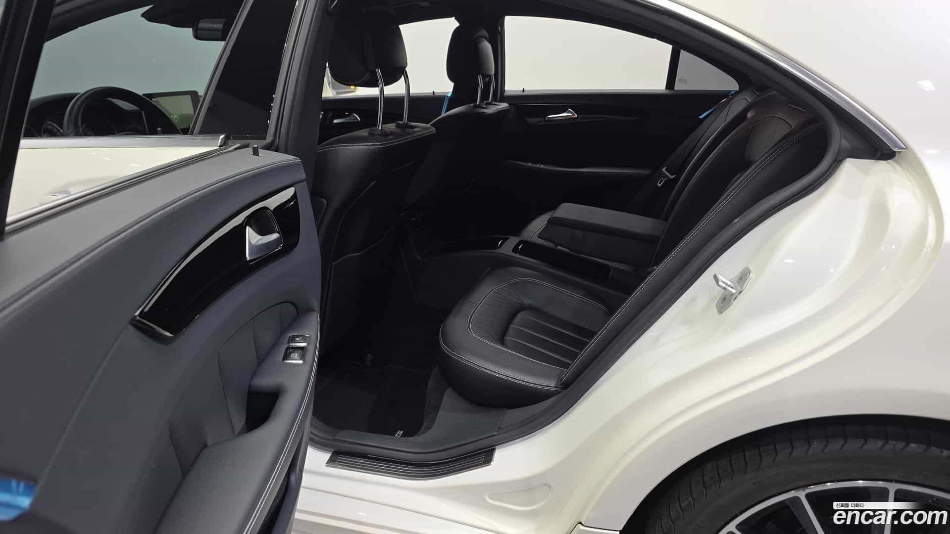 CLS-Class Mercedes-Benz 2017.5-OPTION-016
