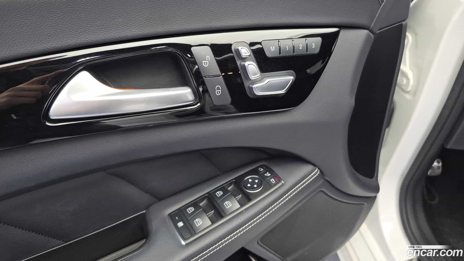 CLS-Class Mercedes-Benz 2017.5-OPTION-017