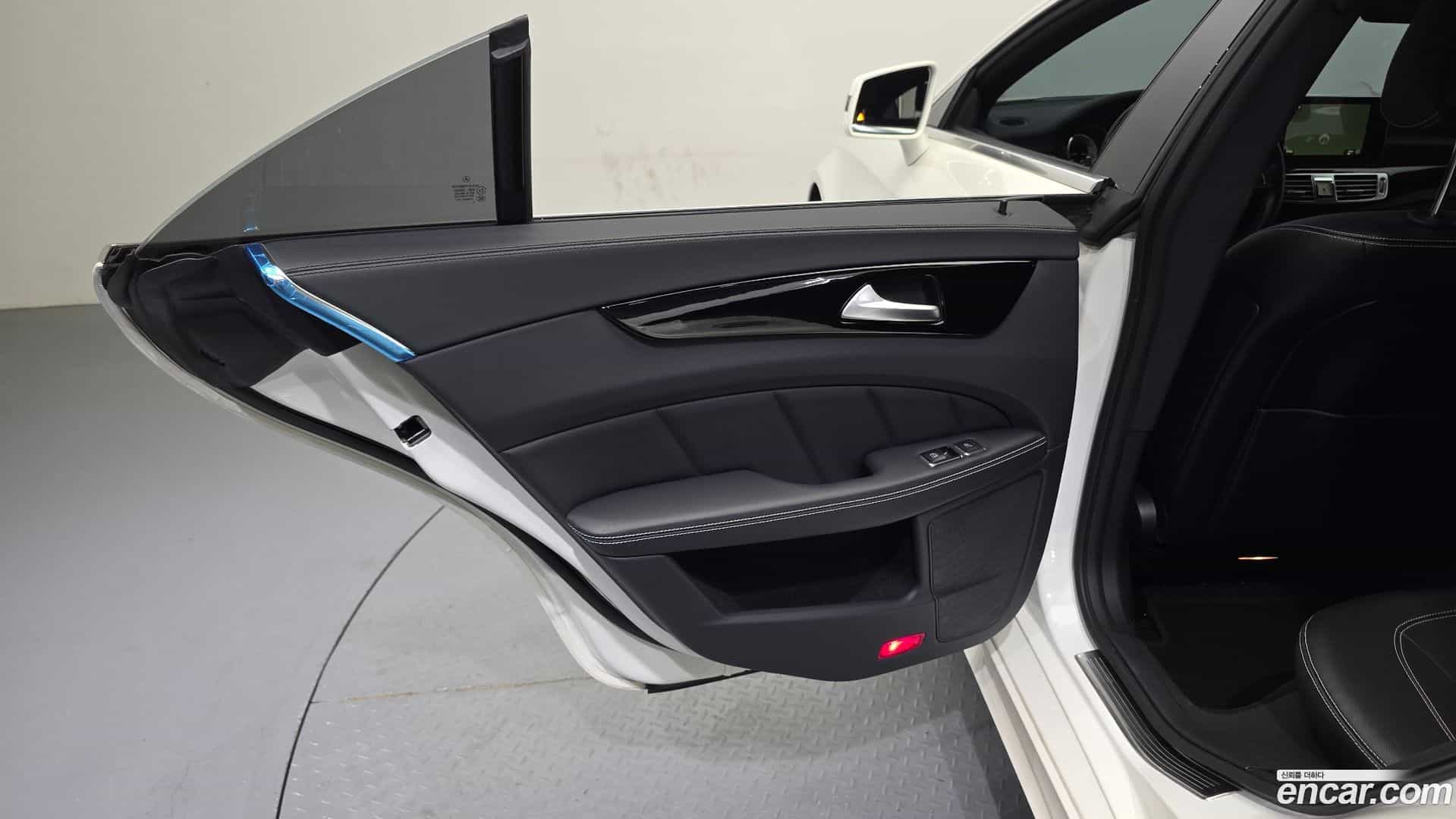 CLS-Class Mercedes-Benz 2017.5-INNER-035