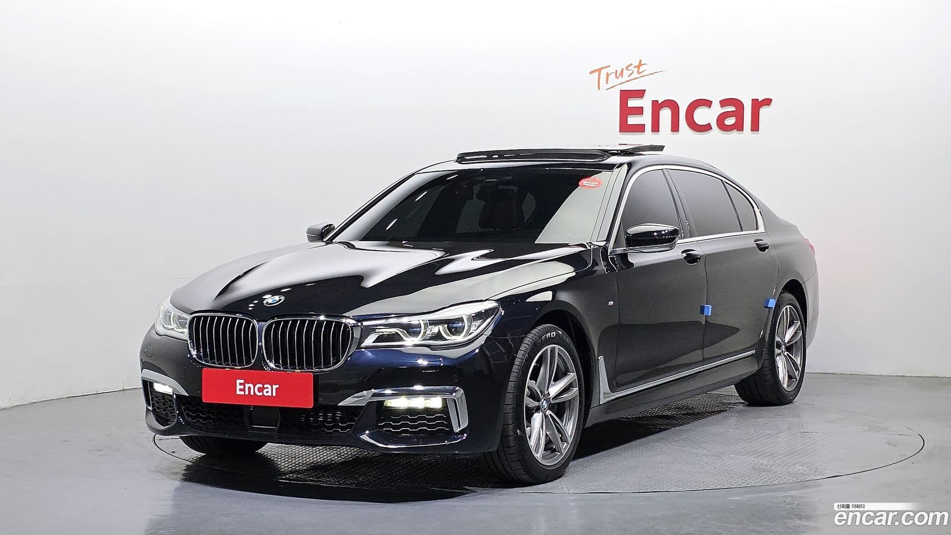Main__Slider__Photo:7-Series BMW 2018.2-0