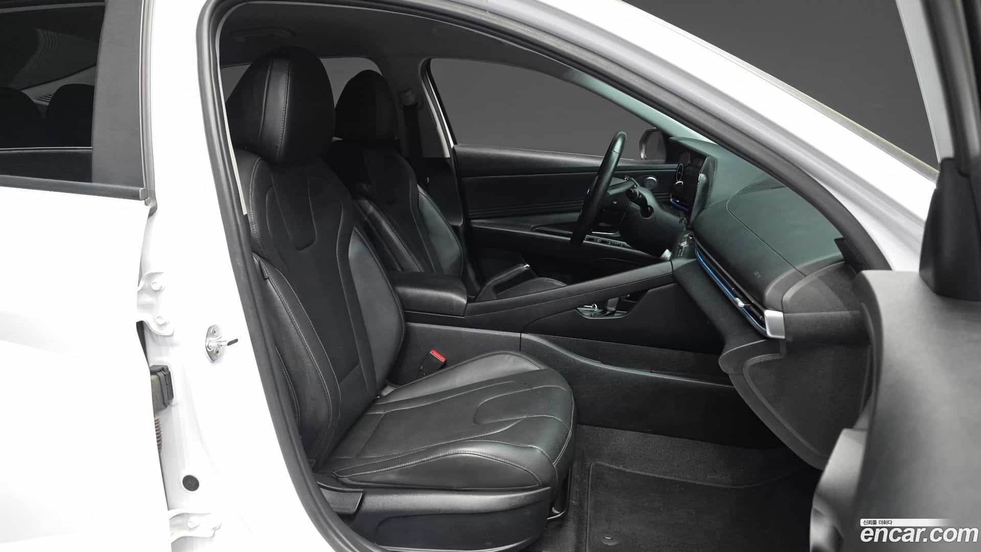 AVANTE Hyundai 2020.3-OPTION-015
