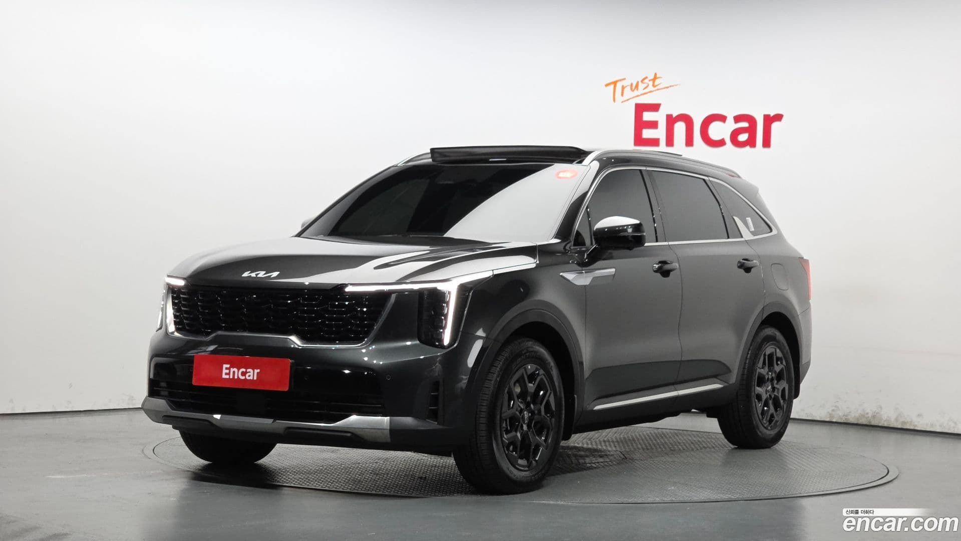 Main__Slider__Photo:Sorento Kia 2024.4-0
