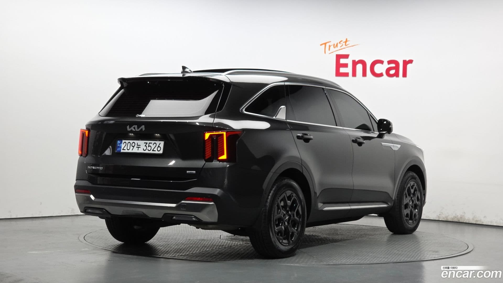 Main__Slider__Photo:Sorento Kia 2024.4-1