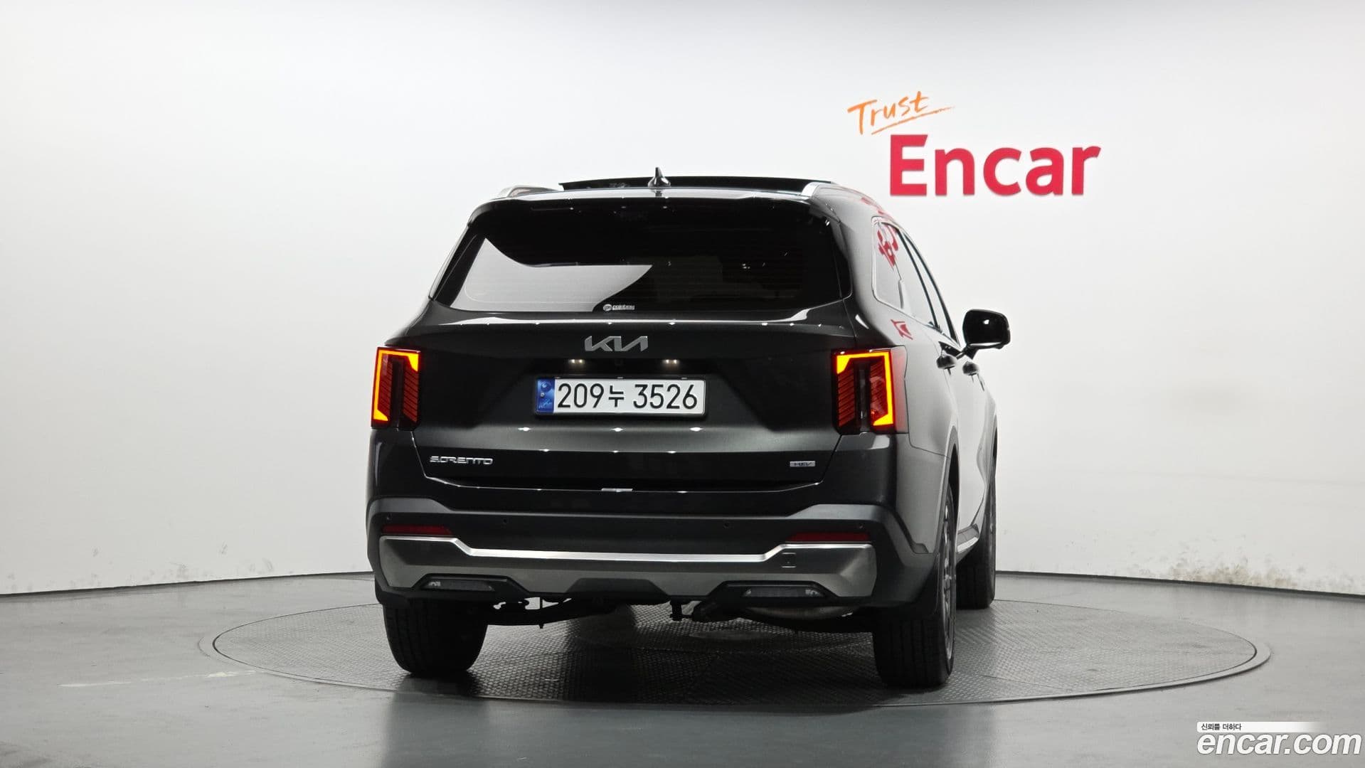 Main__Slider__Photo:Sorento Kia 2024.4-3