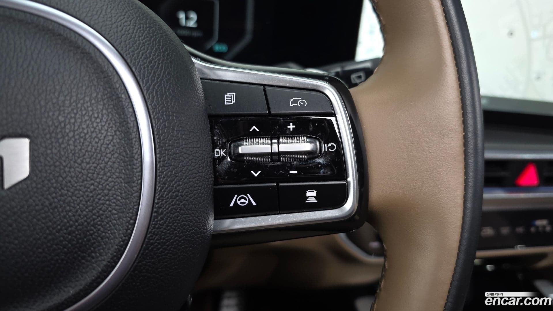 Main__Slider__Photo:Sorento Kia 2024.4-25