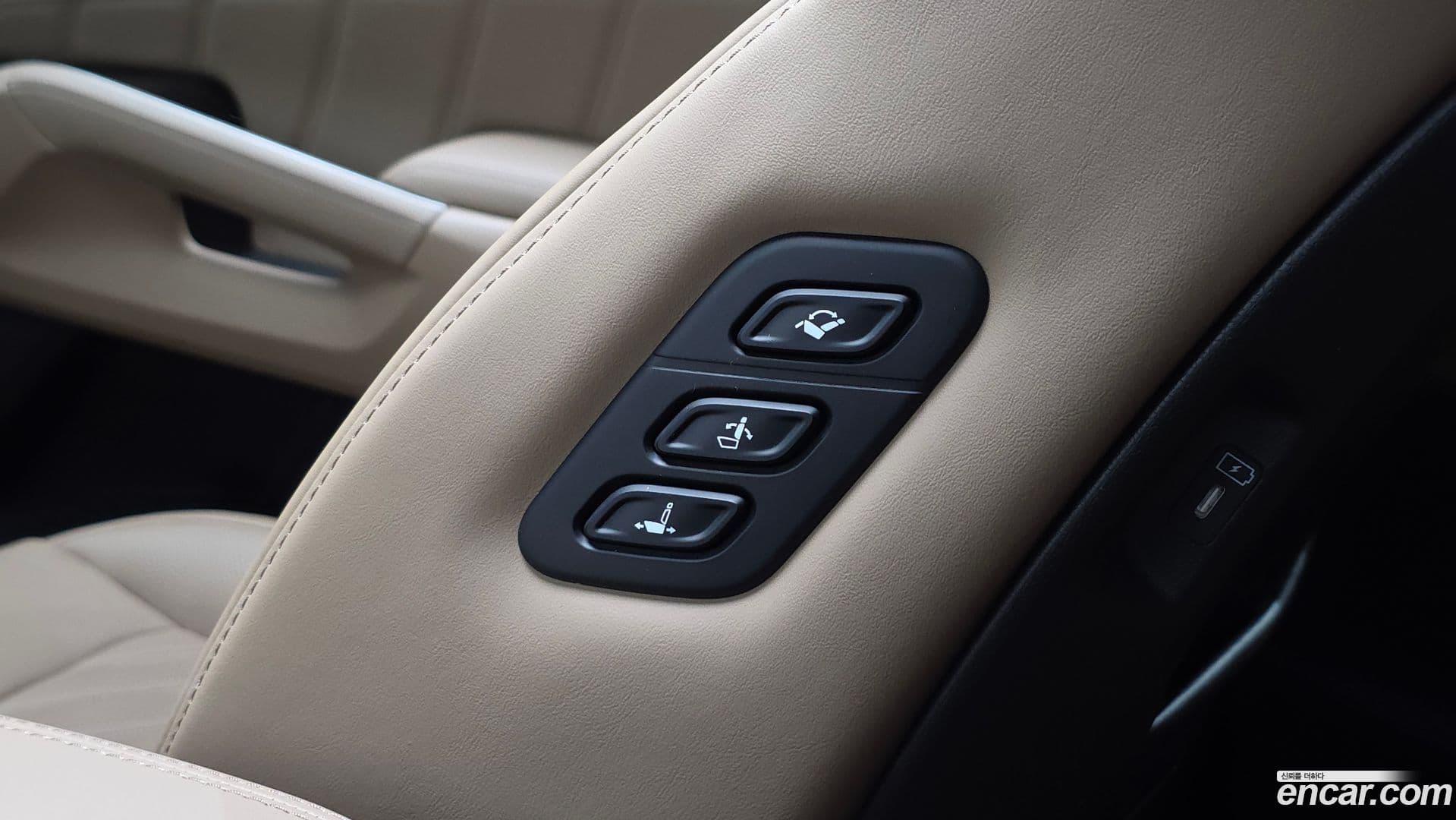 Main__Slider__Photo:Sorento Kia 2024.4-28