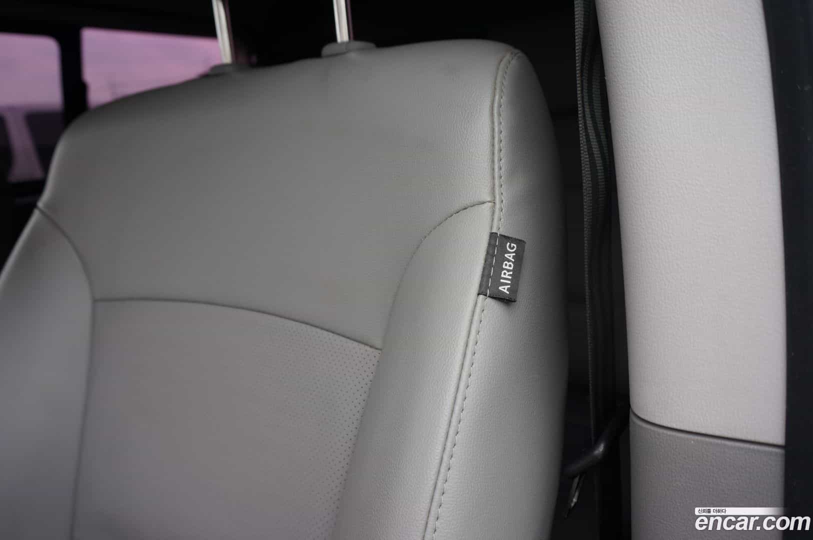 Starex Hyundai 2018.4-OPTION-019