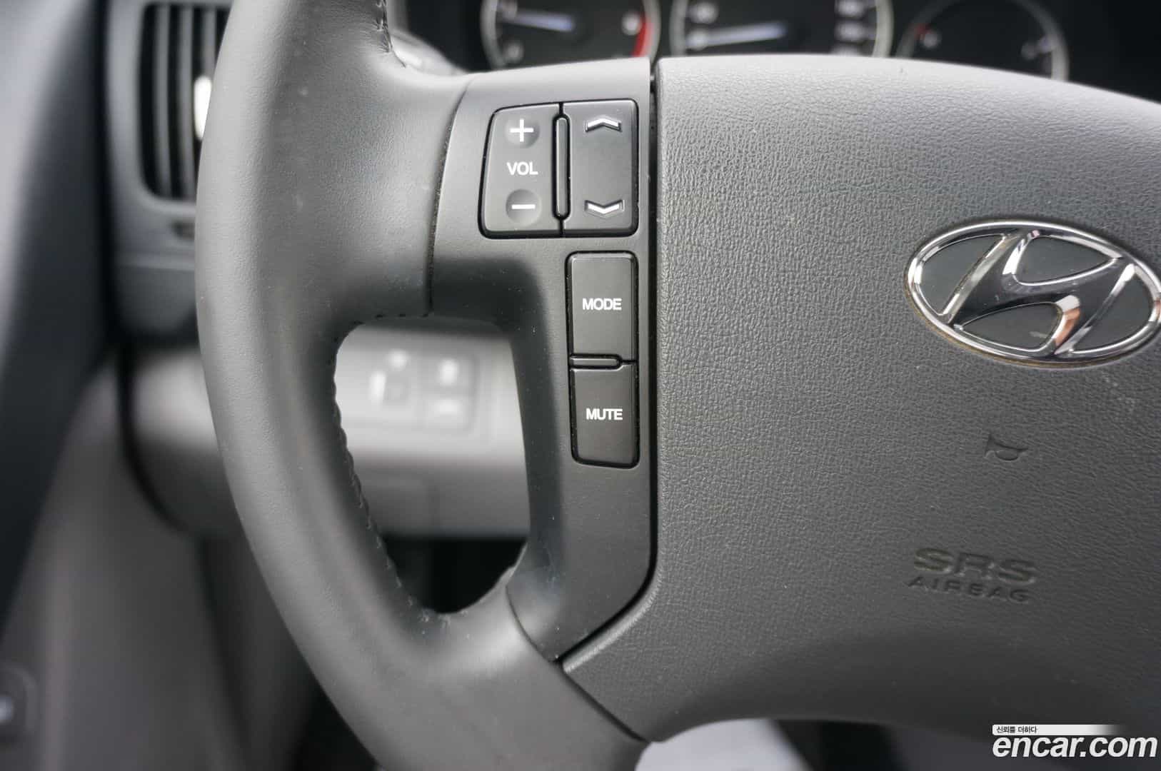 Starex Hyundai 2018.4-OPTION-022