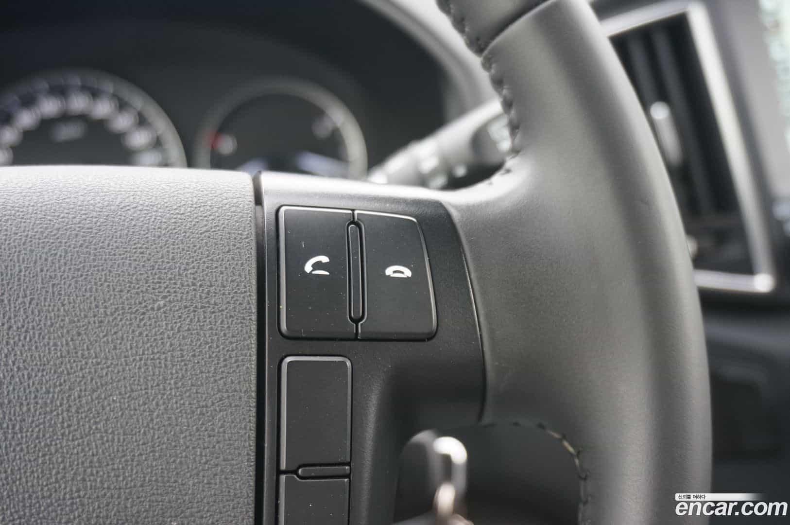 Starex Hyundai 2018.4-OPTION-023
