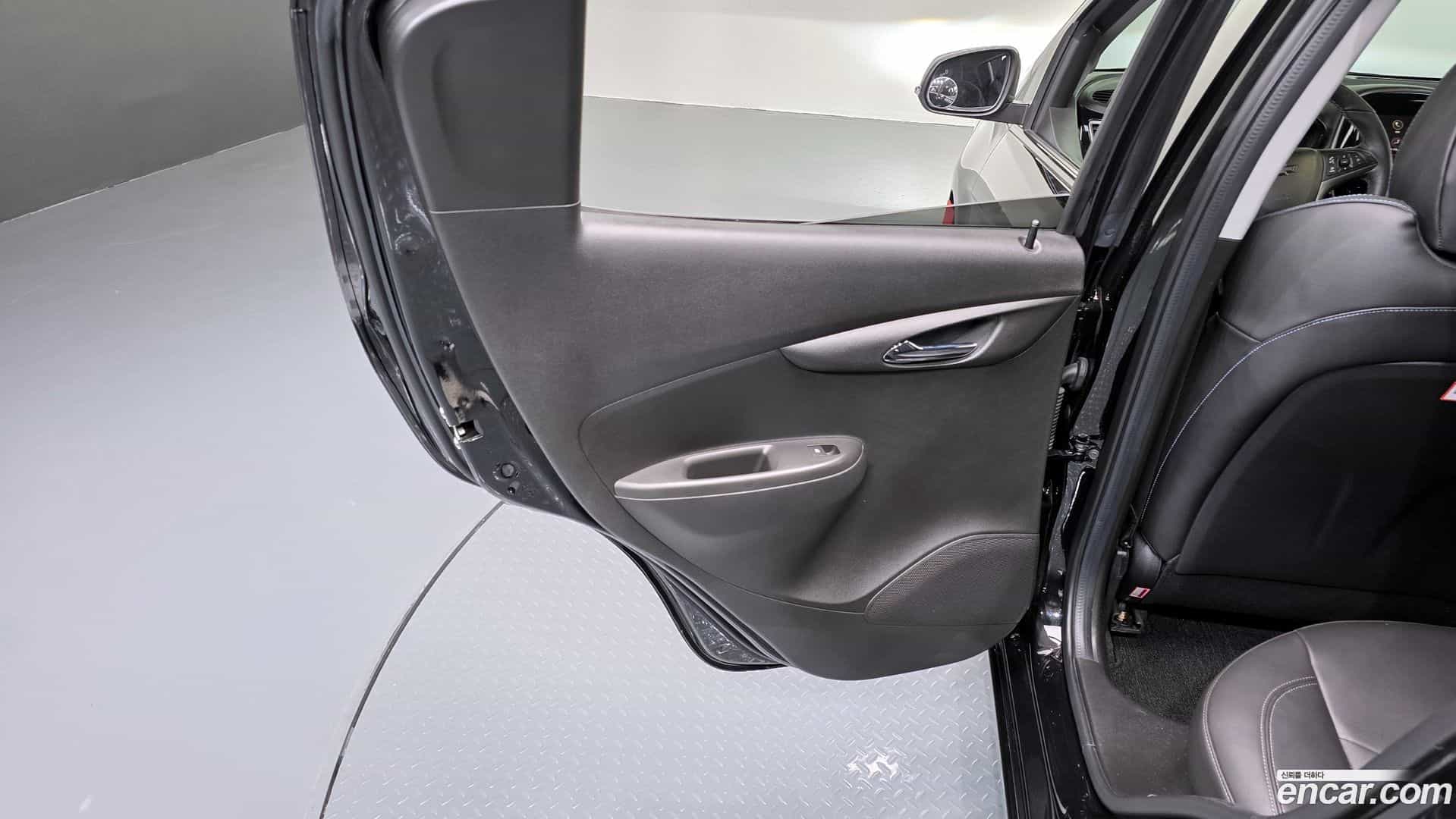 Spark Chevrolet 2021.2-INNER-035