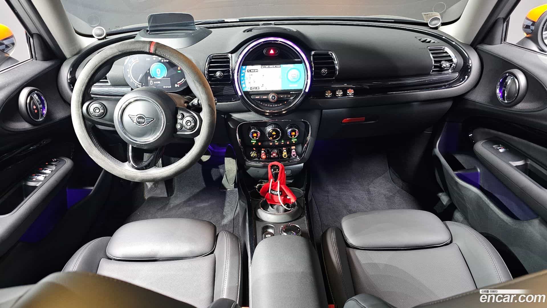 Clubman Mini 2020.11-INNER-007