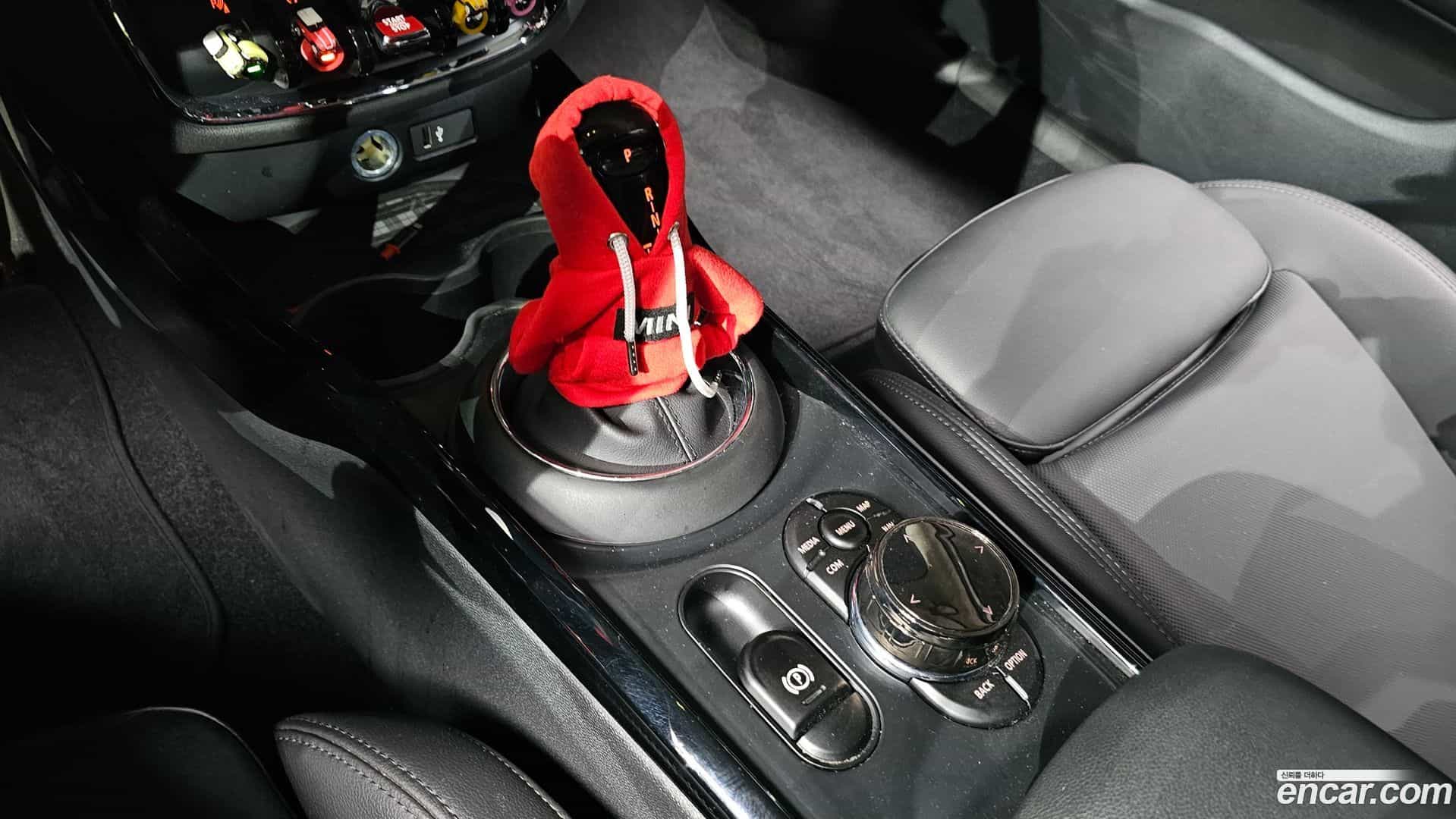 Clubman Mini 2020.11-INNER-009