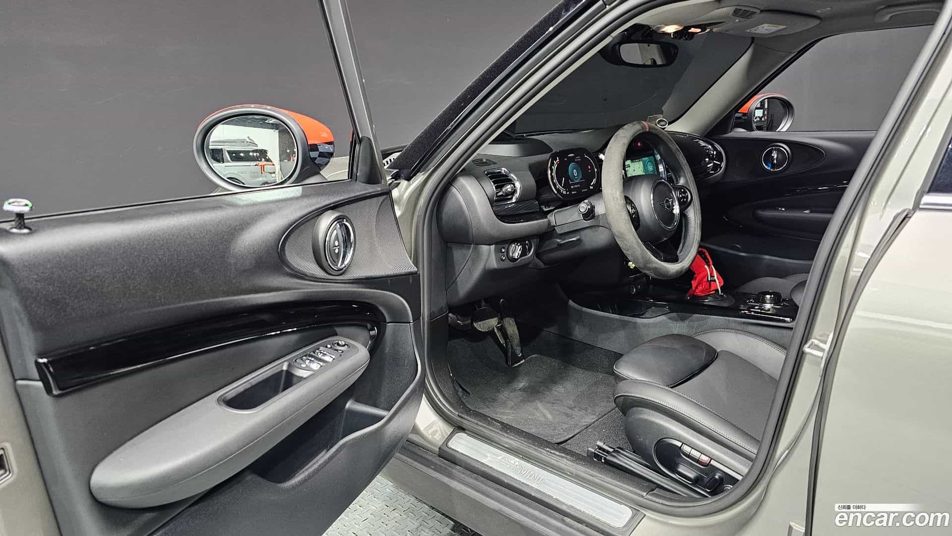 Clubman Mini 2020.11-INNER-010