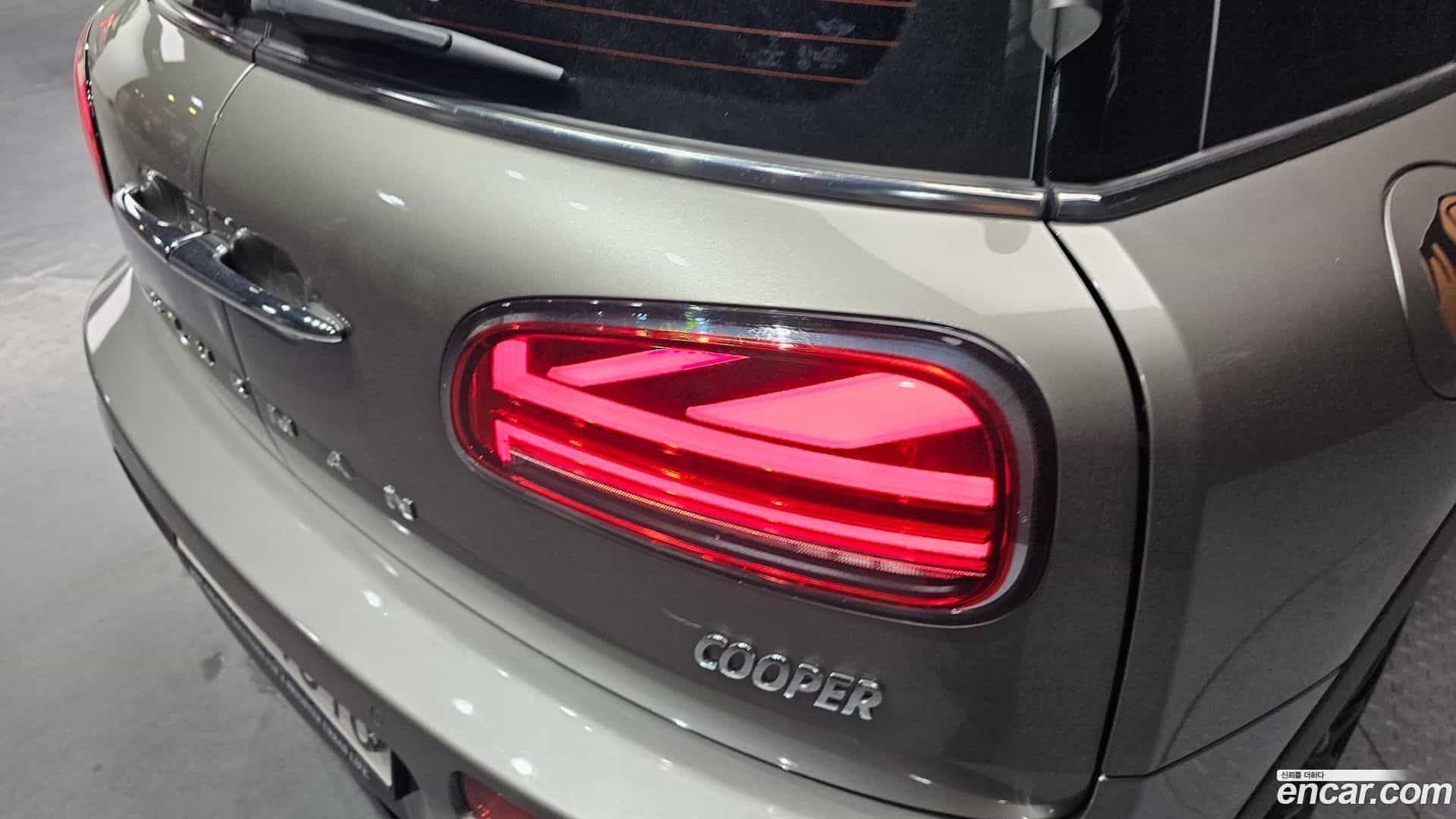 Clubman Mini 2020.11-OUTER-033