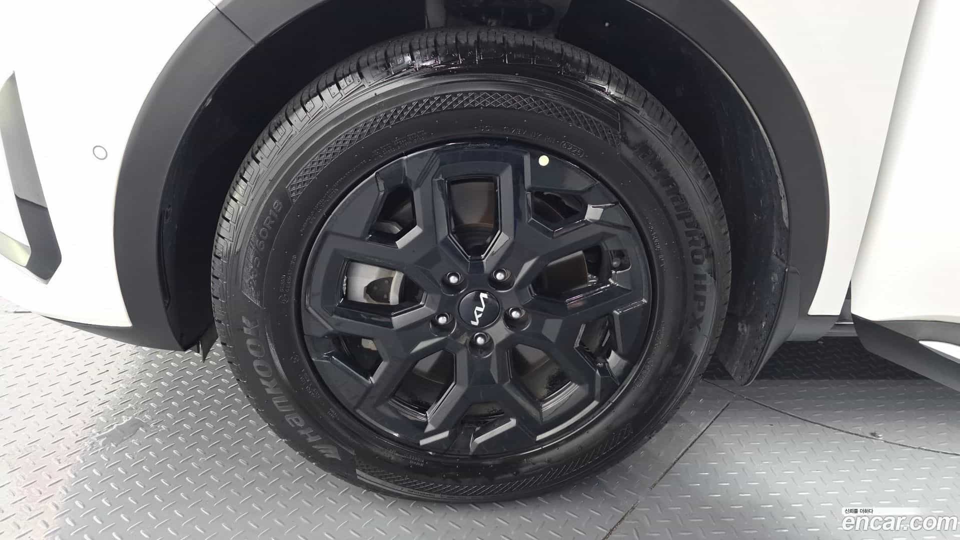 Sorento Kia 2023.4-OUTER-005
