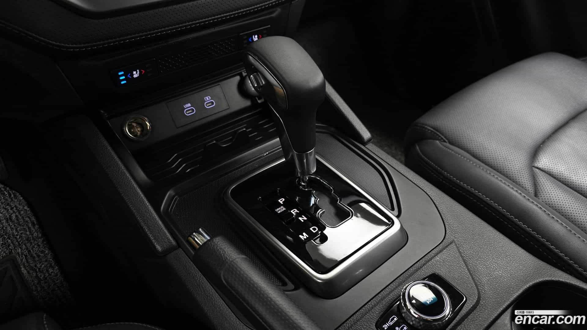 Rexton KG Mobility 2023.11-INNER-009