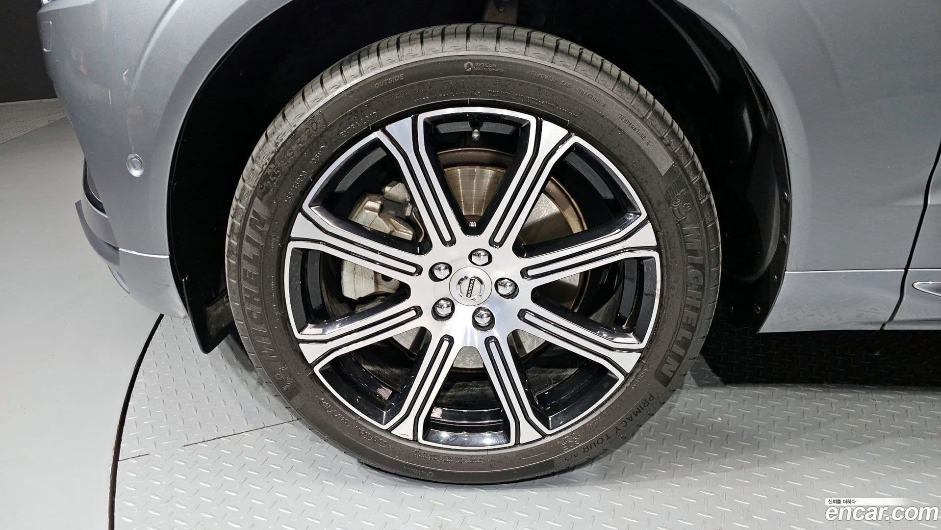 Main__Slider__Photo:XC60 Volvo 2019.2-4