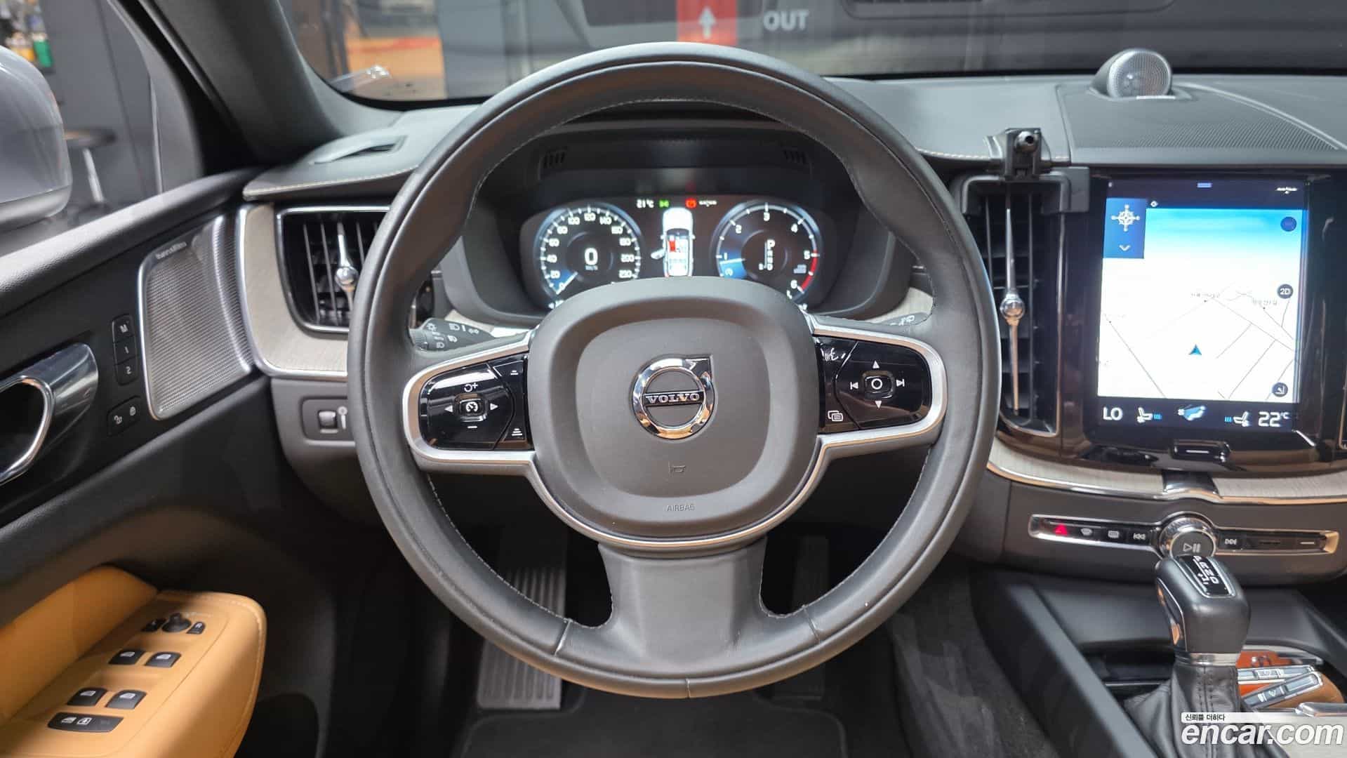 XC60 Volvo 2019.2-OPTION-017