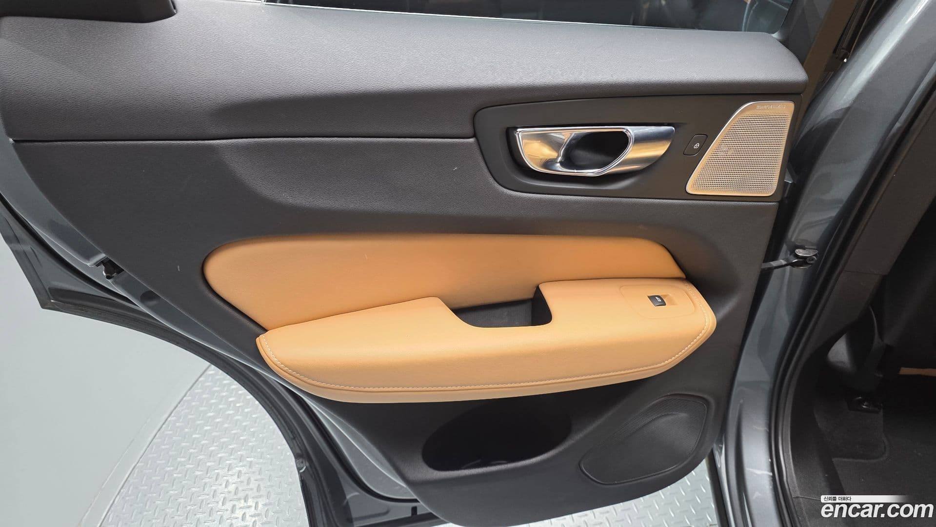 Main__Slider__Photo:XC60 Volvo 2019.2-24