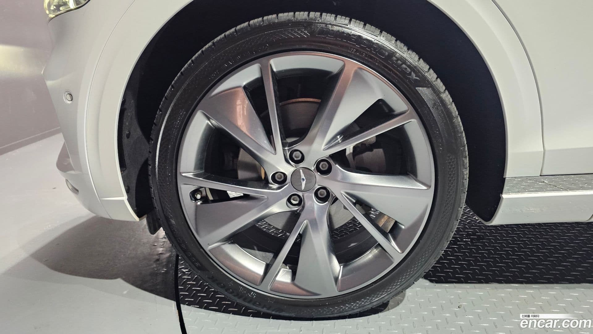 Main__Slider__Photo:GV70 Genesis 2021.2-4