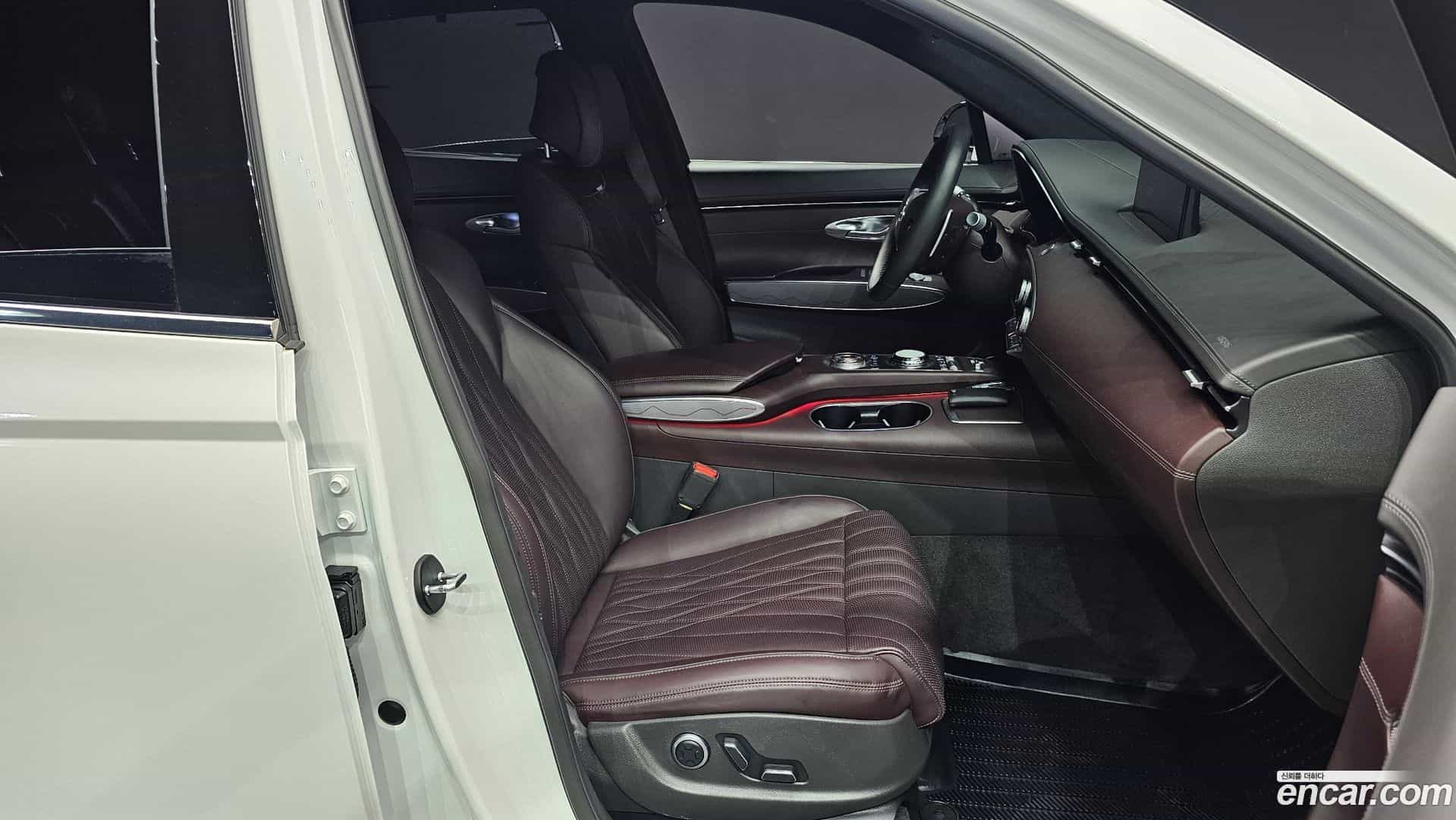 GV70 Genesis 2021.2-INNER-036