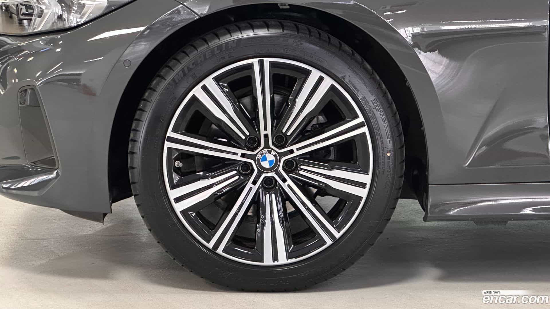 3-Series BMW 2025.6-OUTER-005