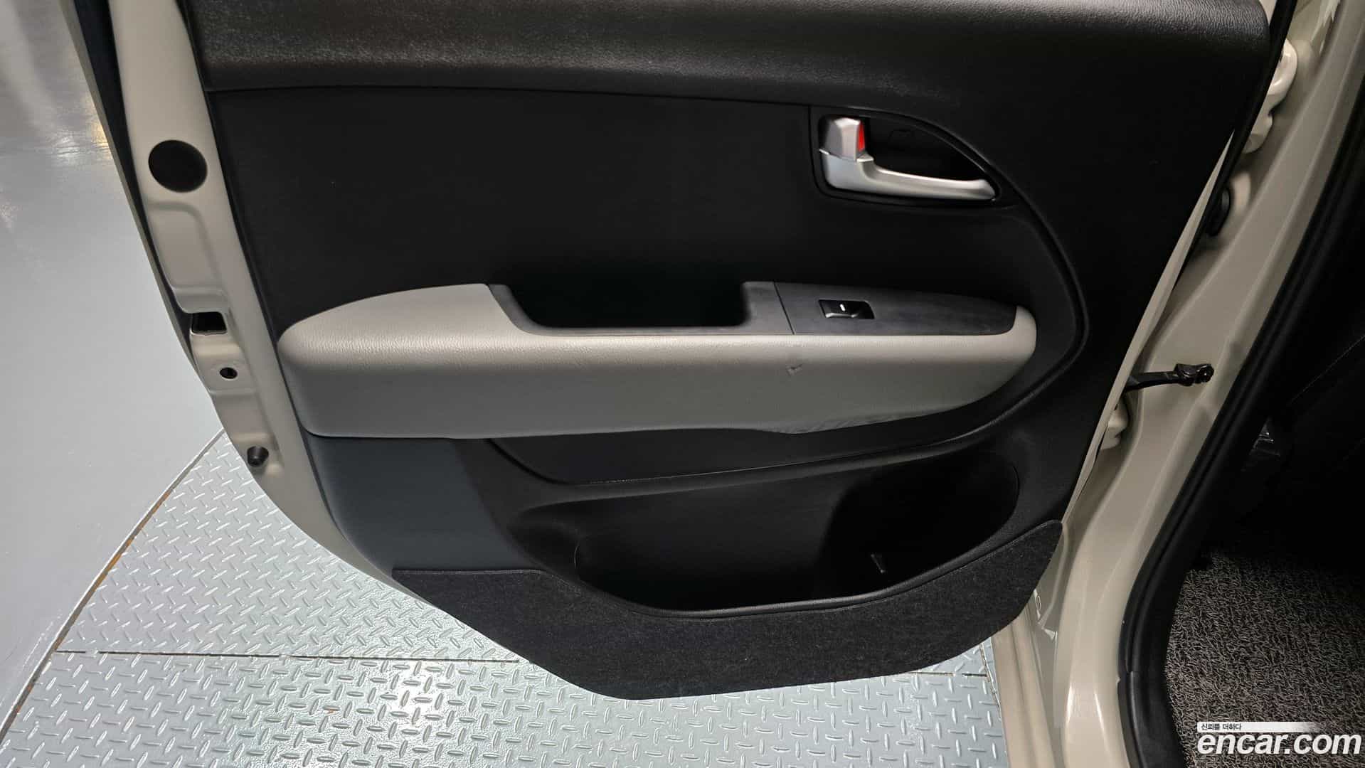 RAY Kia 2022.2-INNER-035