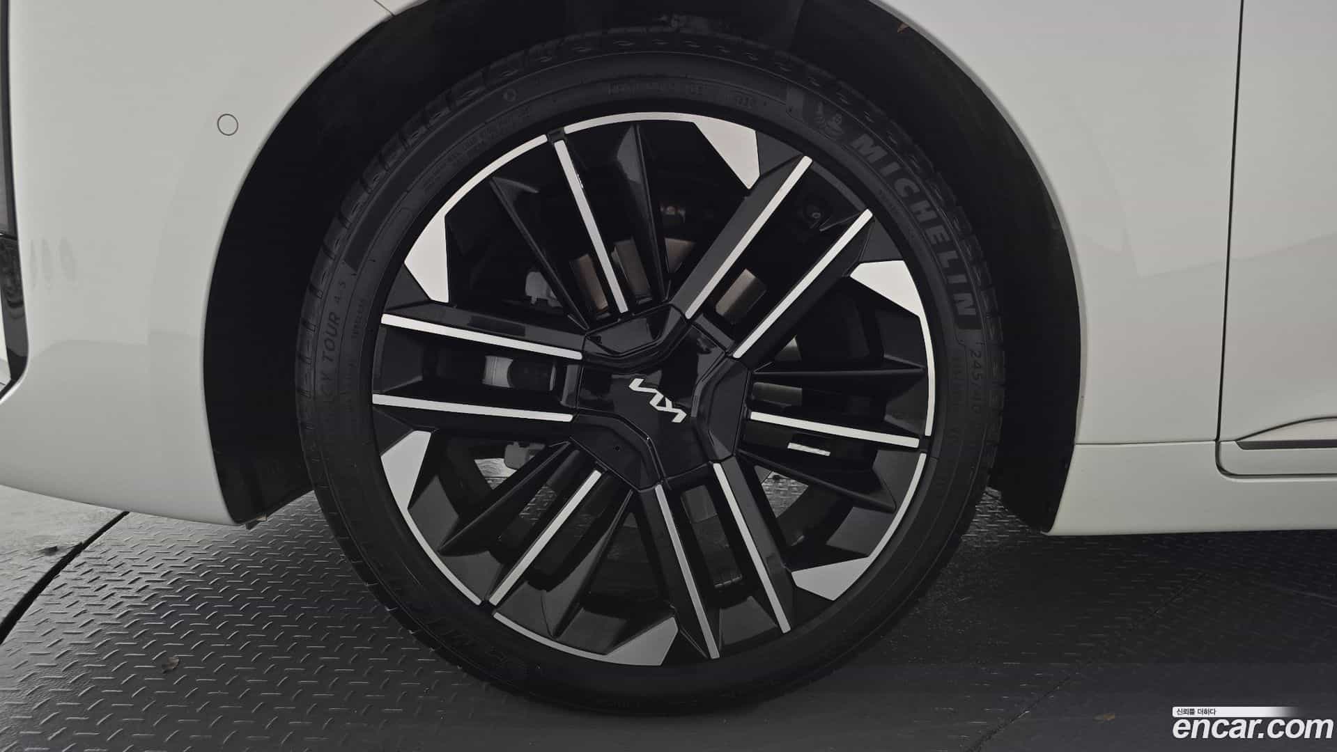 K8 Kia 2025.2-OUTER-005